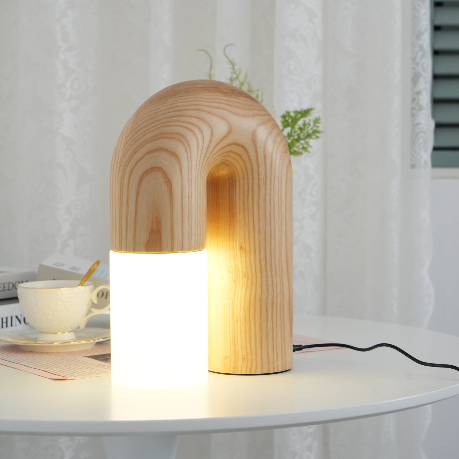 Arch Fashion Wood Table Lamp - Blowlighting