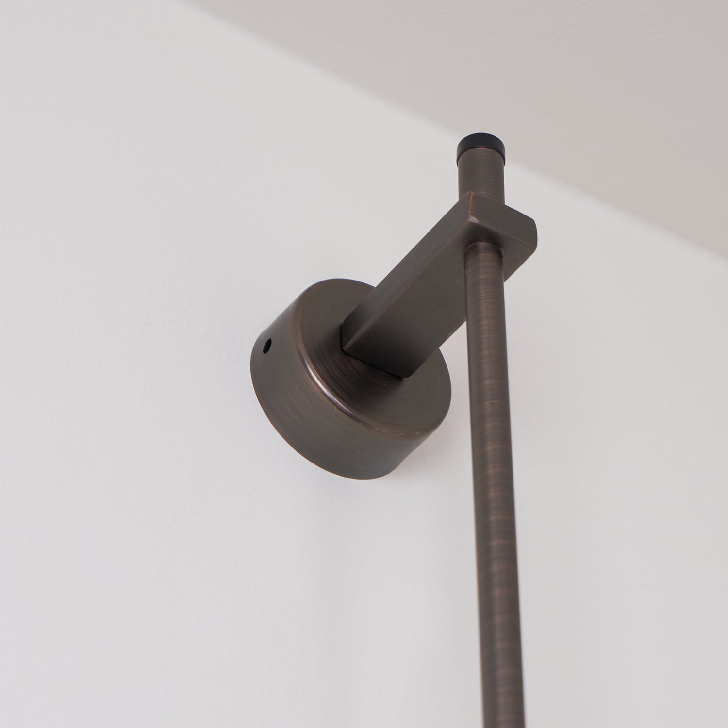 Meridian Vertical Wall Sconce - Blowlighting