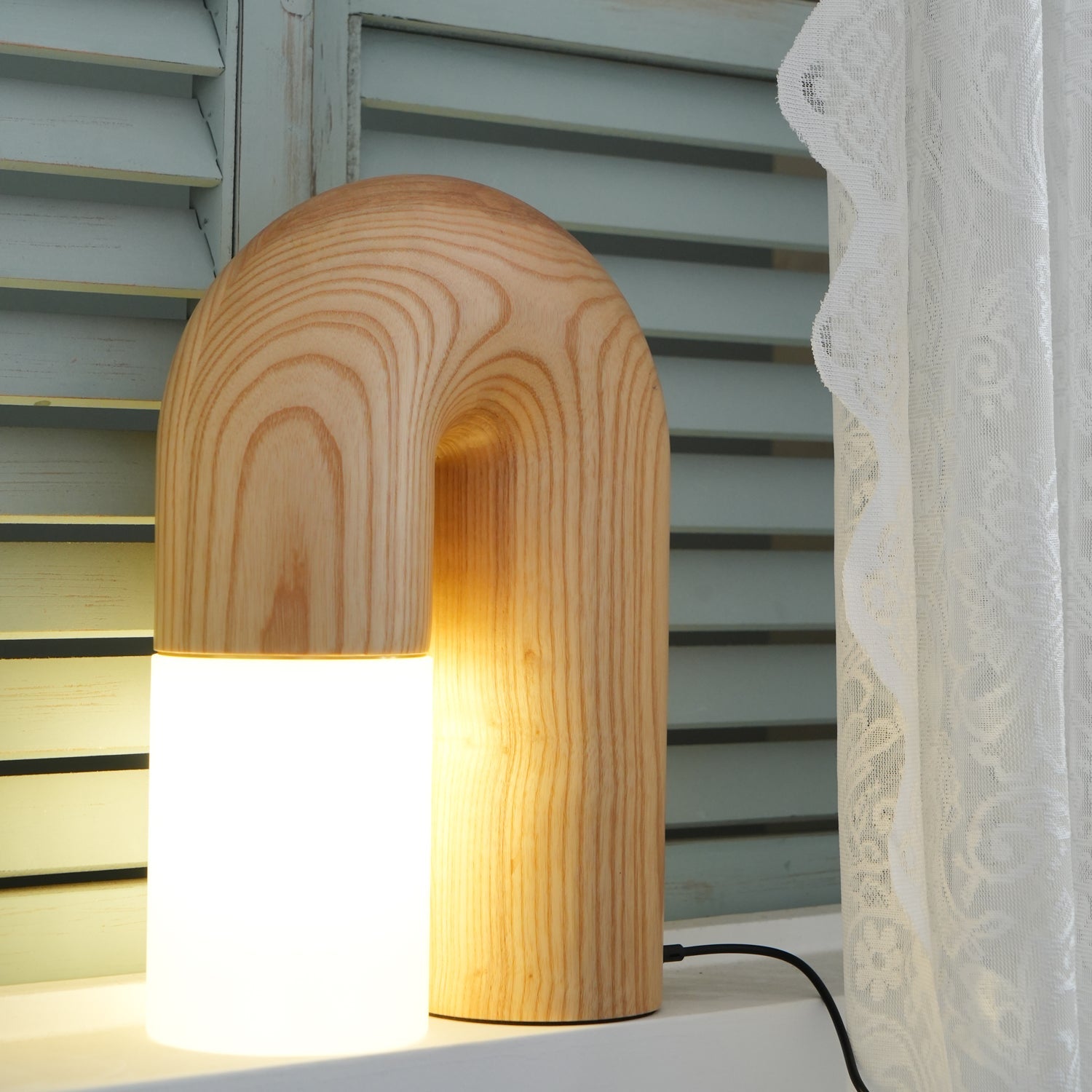 Arch Fashion Wood Table Lamp - Blowlighting