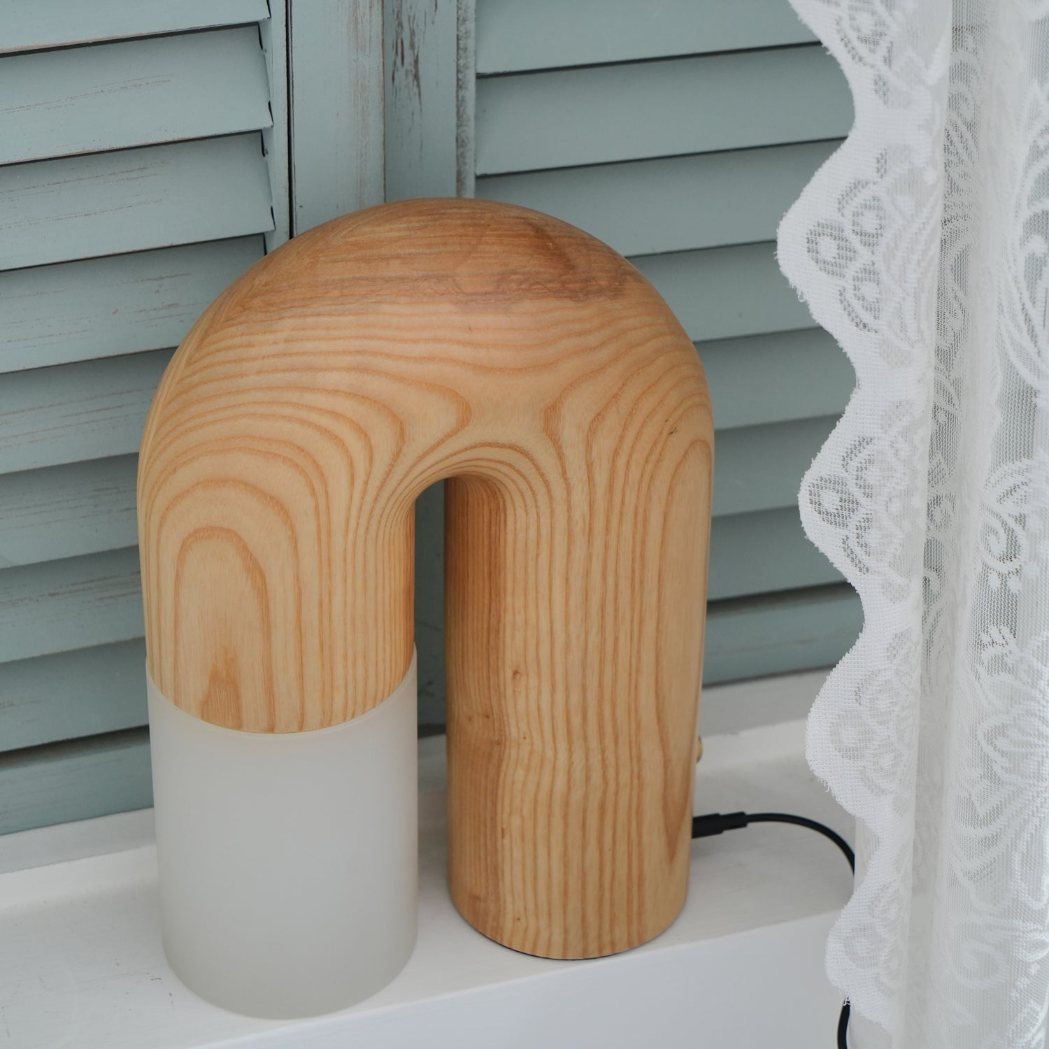 Arch Fashion Wood Table Lamp - Blowlighting