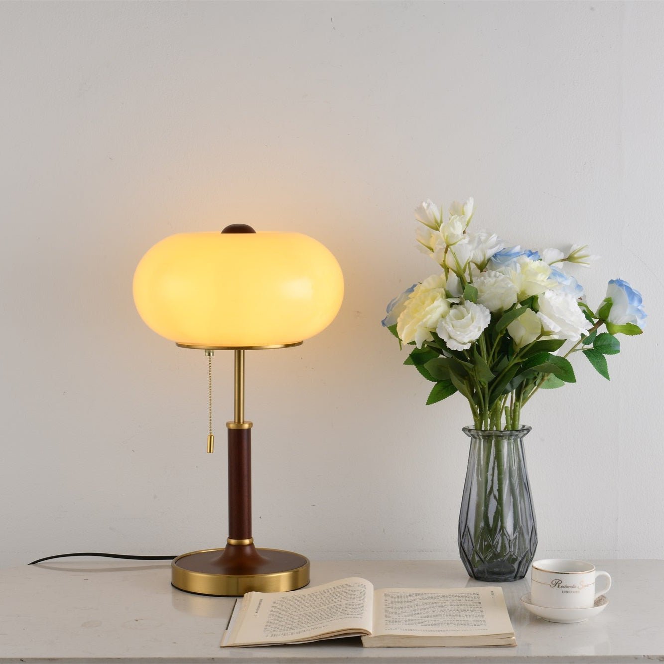 Liora Lantern Table Lamp - Blowlighting