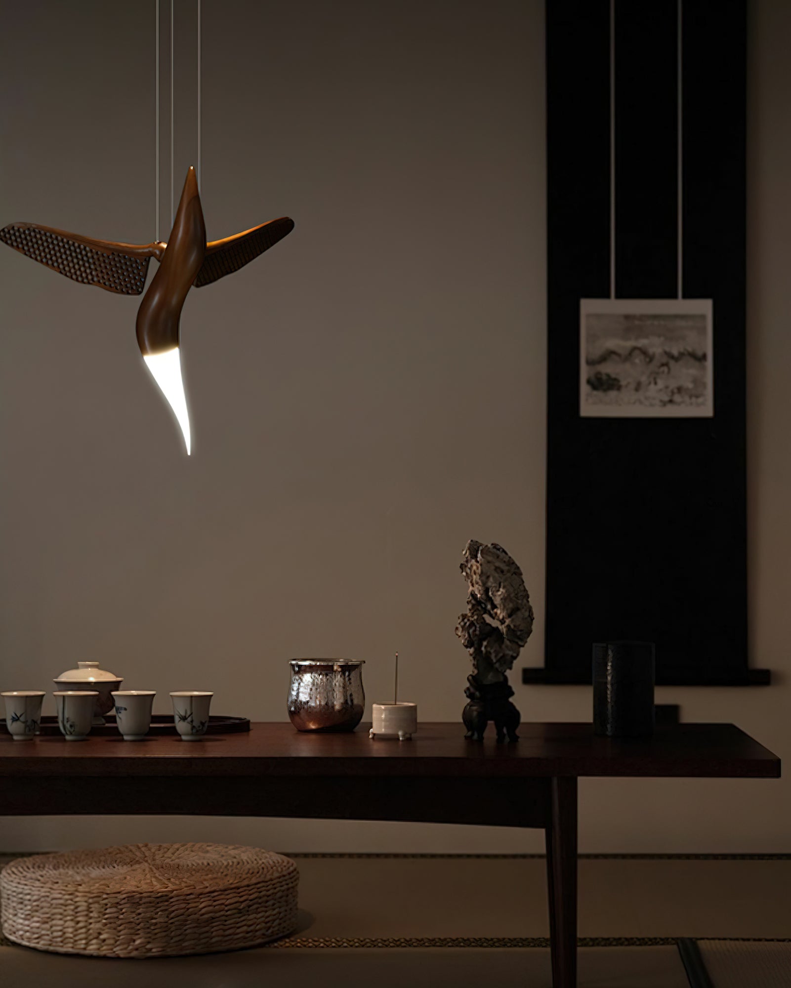 Elsilor Avian-Inspired Wood Pendant Light - Blowlighting