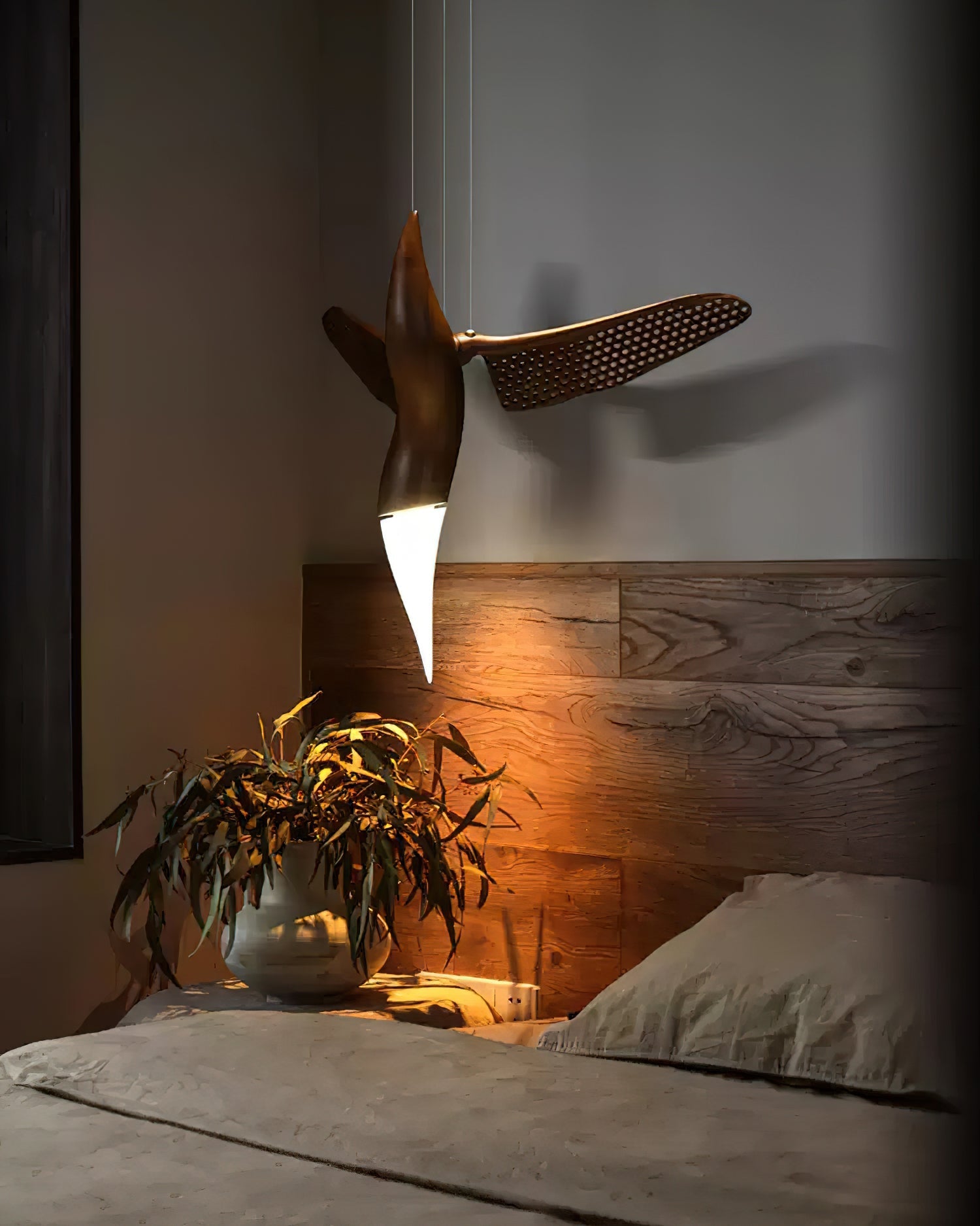 Elsilor Avian-Inspired Wood Pendant Light - Blowlighting