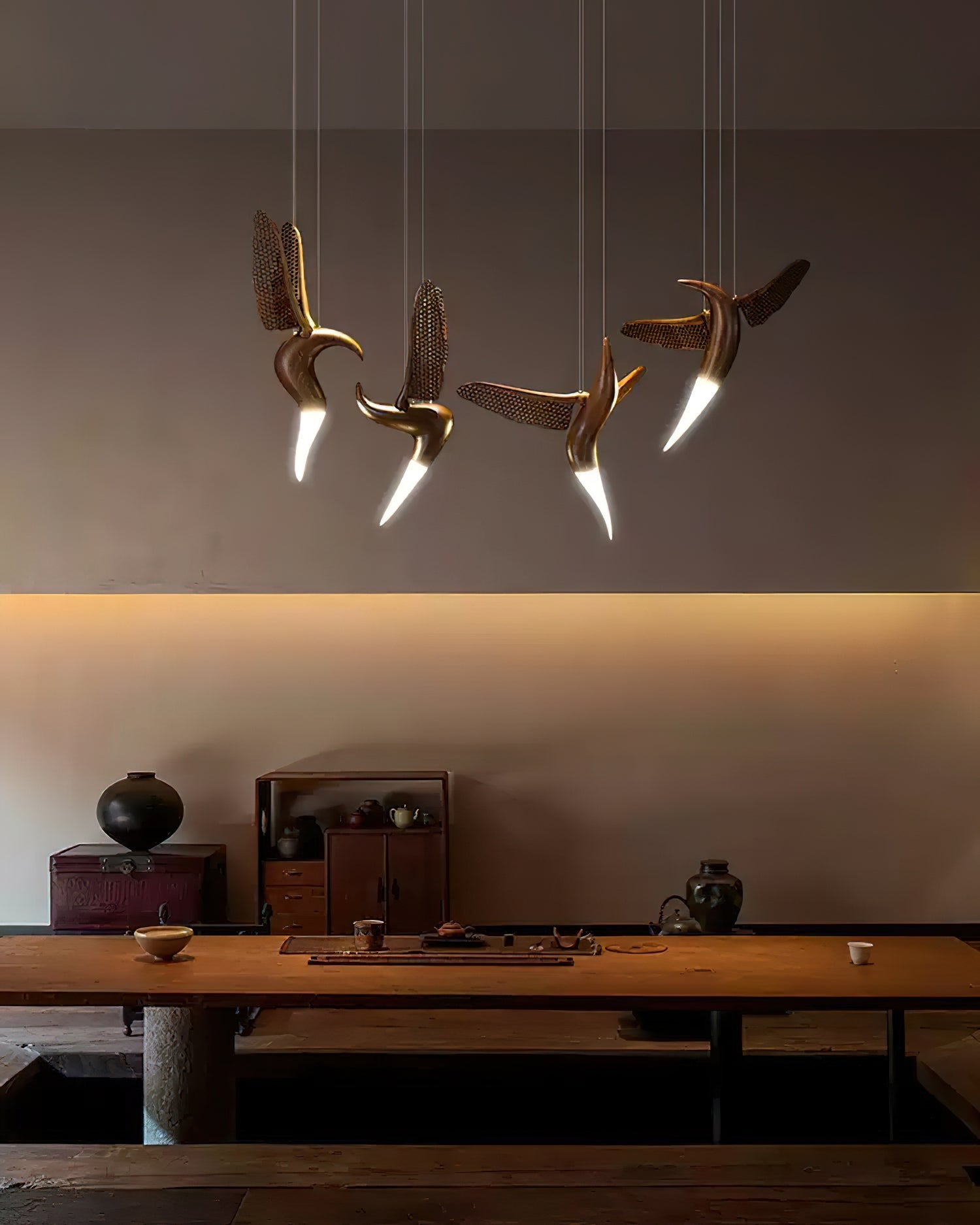 Elsilor Avian-Inspired Wood Pendant Light - Blowlighting