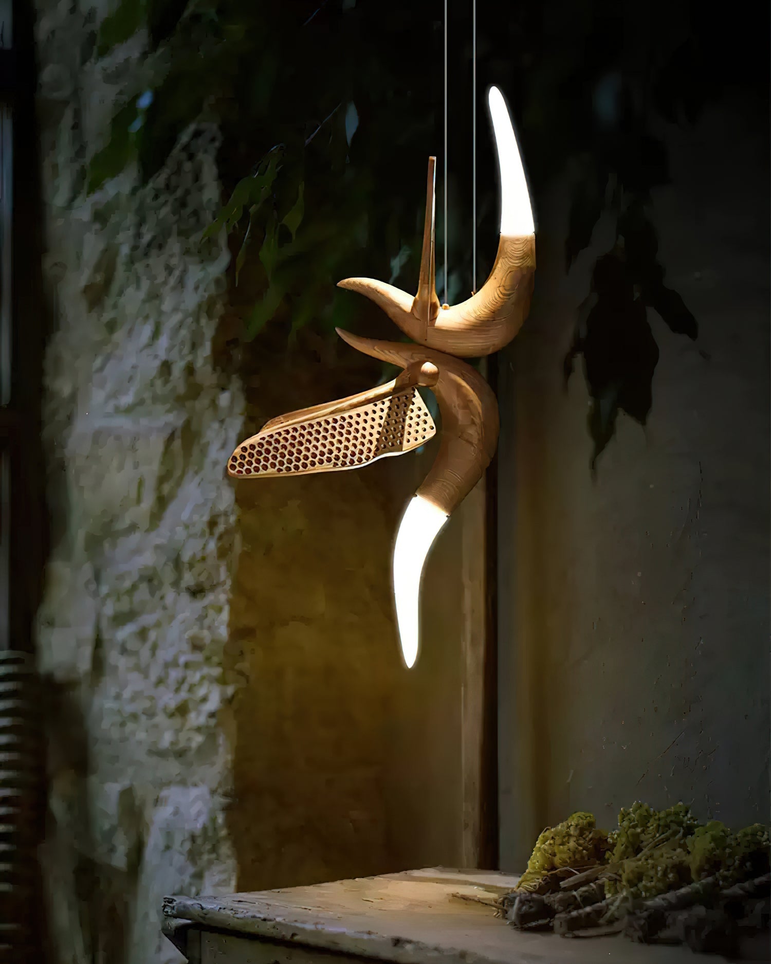 Elsilor Avian-Inspired Wood Pendant Light - Blowlighting