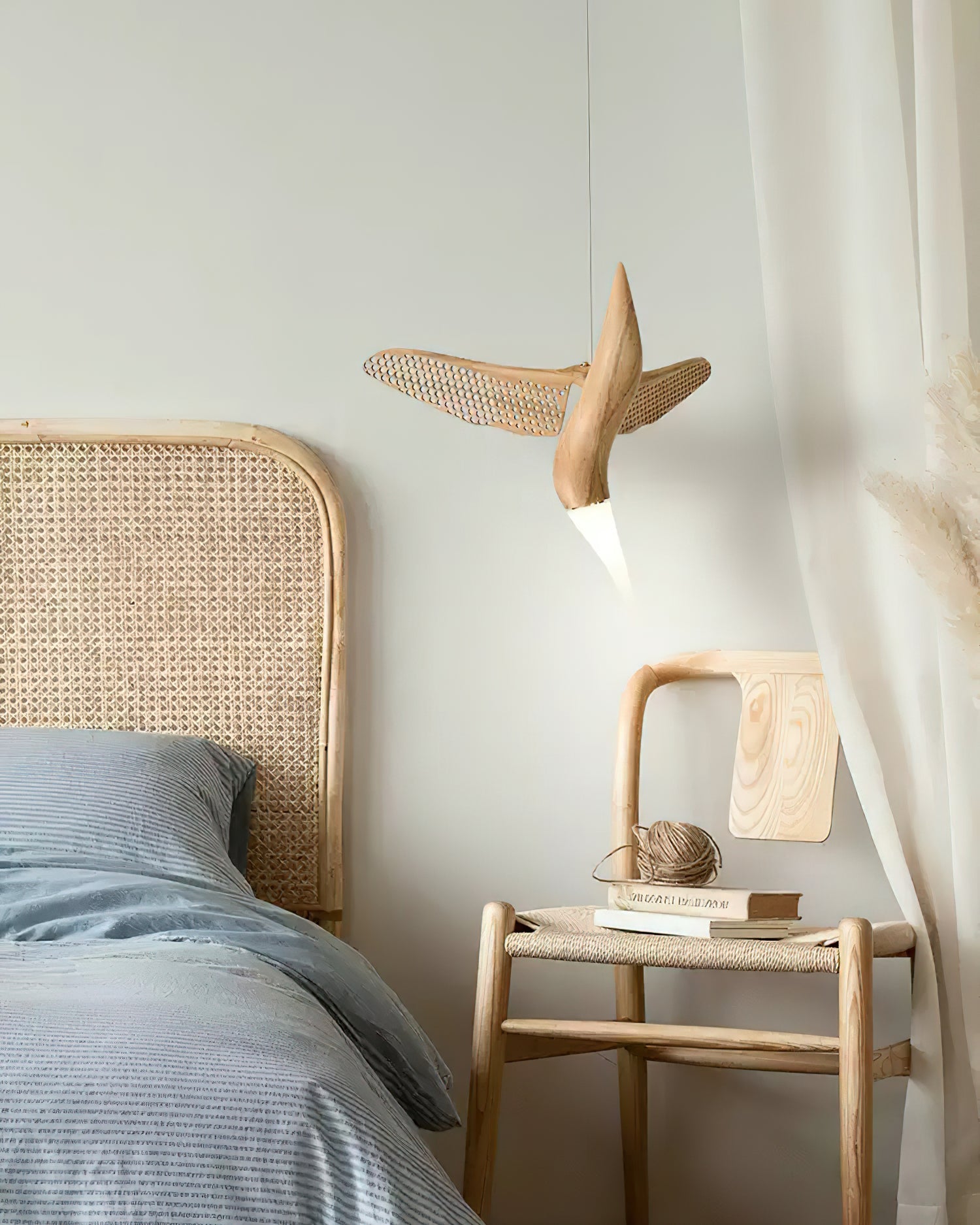 Elsilor Avian-Inspired Wood Pendant Light - Blowlighting