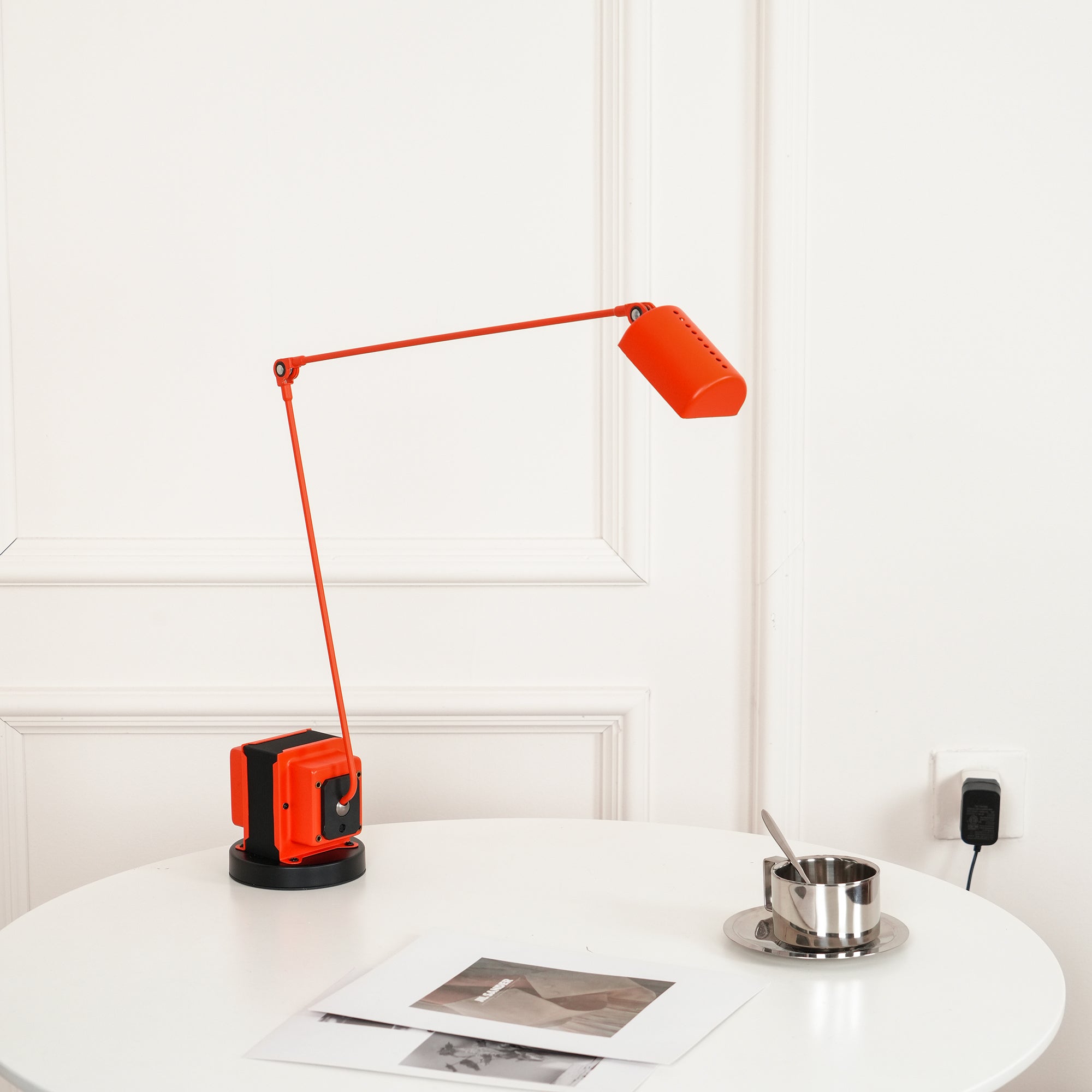 Dynamo Table Lamp - Blowlighting