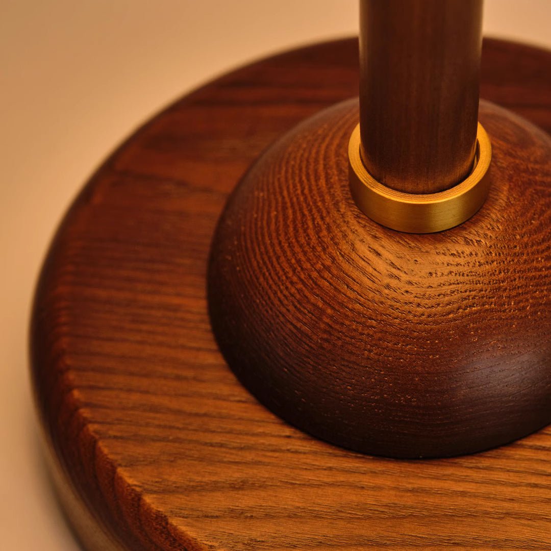 Daphne Table Lamp - Blowlighting