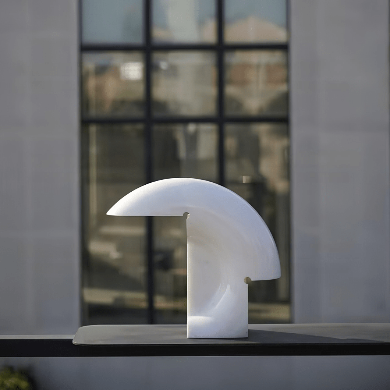 Elios Marble Table Lamp - Blowlighting