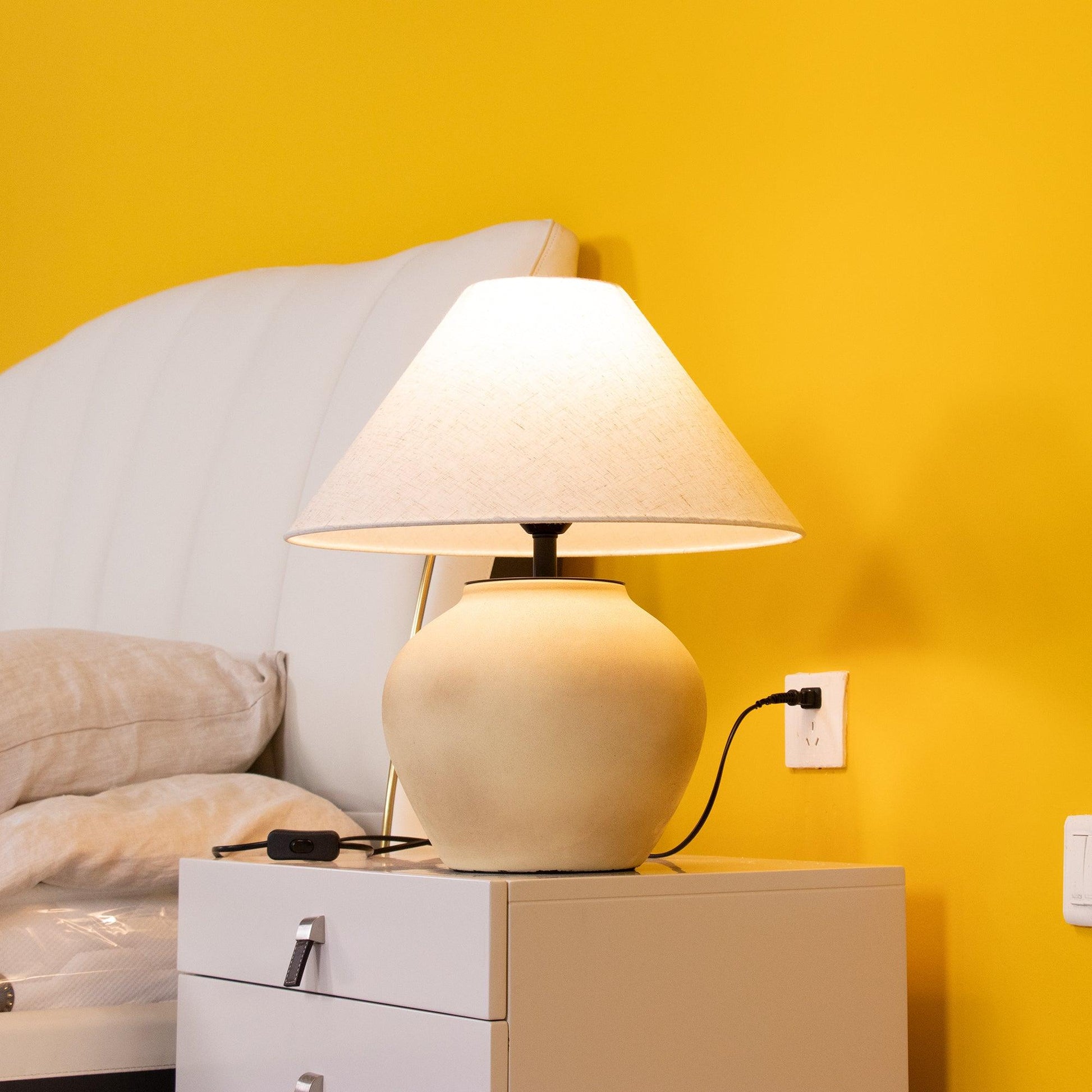 Decker Table Lamp - Blowlighting