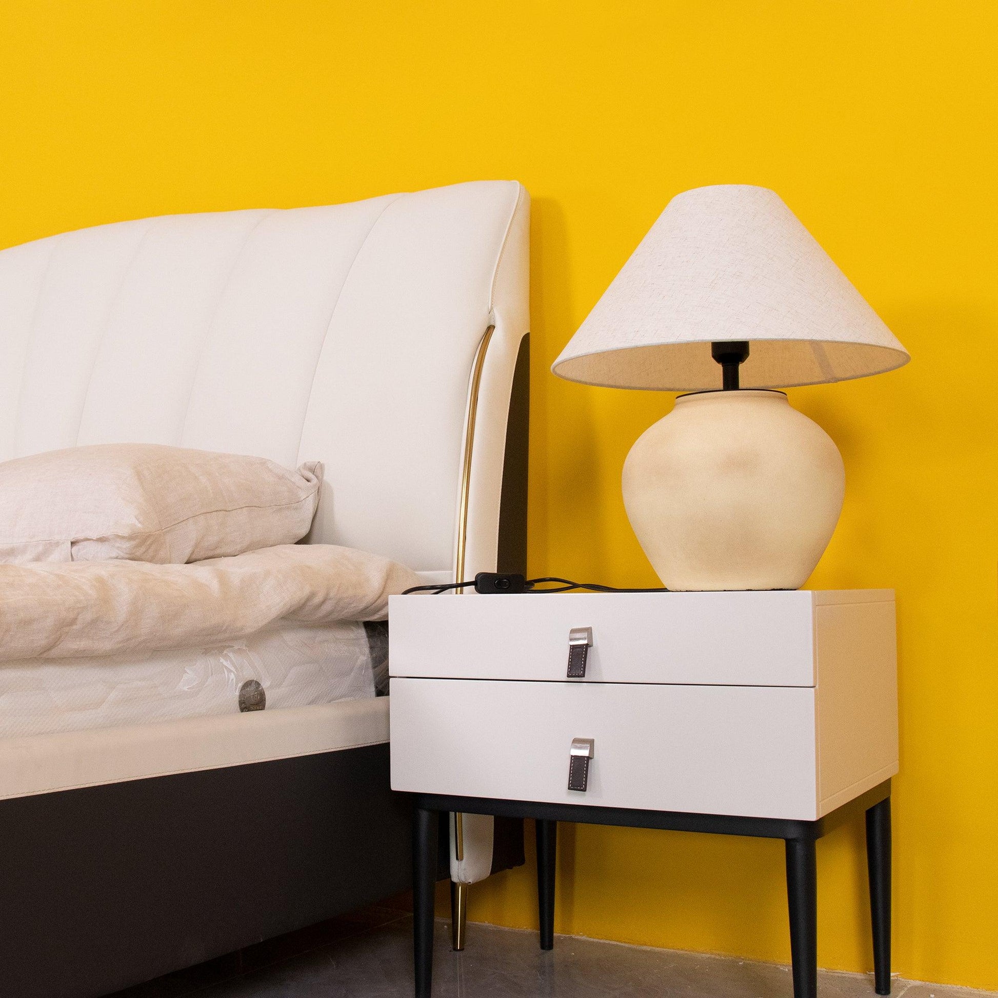 Decker Table Lamp - Blowlighting