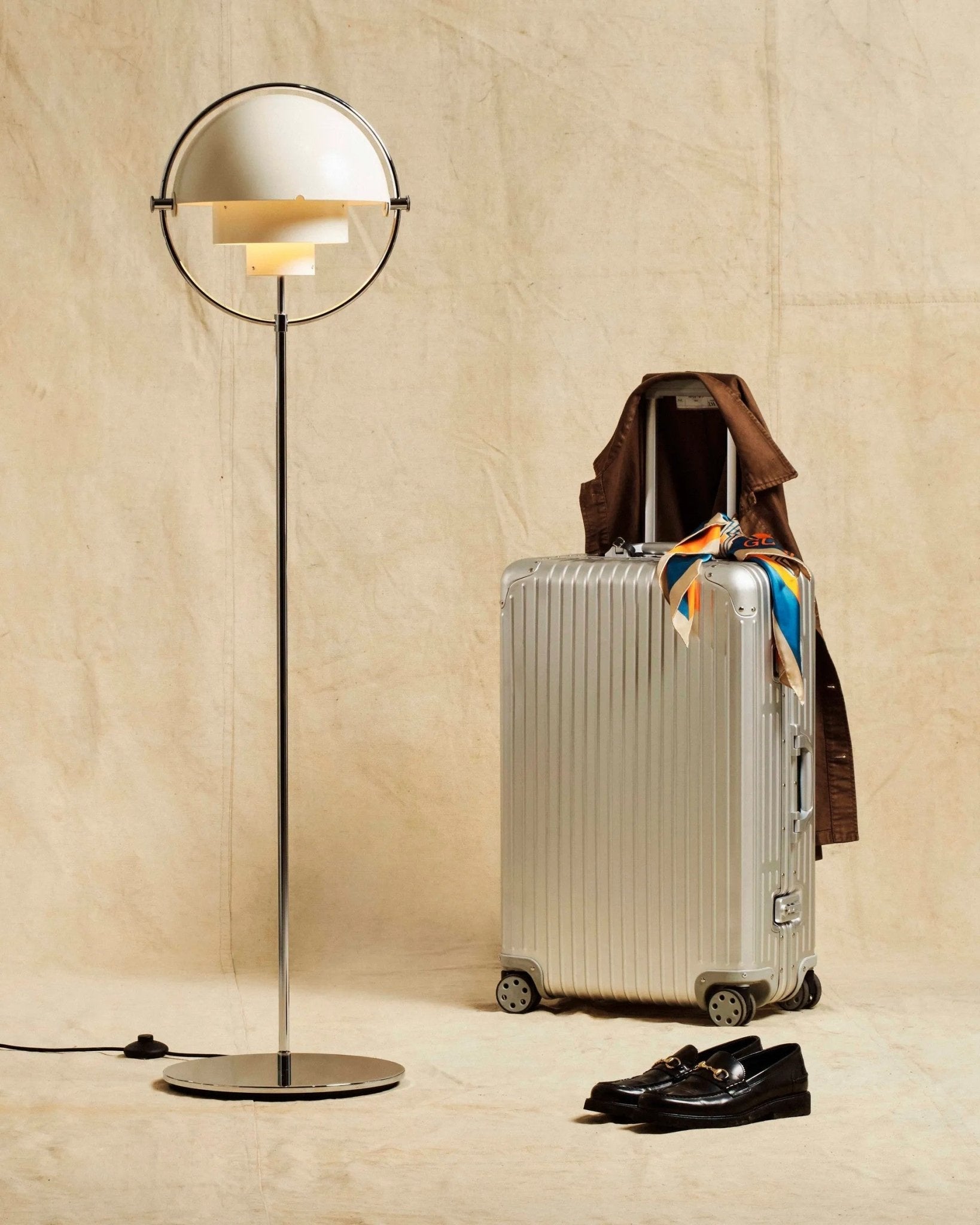 Hunter Modern Metal Floor Lamp - Blowlighting