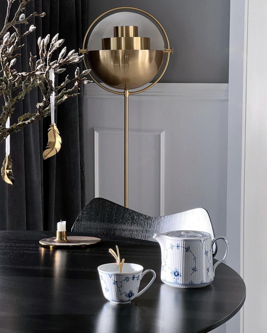 Hunter Modern Metal Floor Lamp - Blowlighting