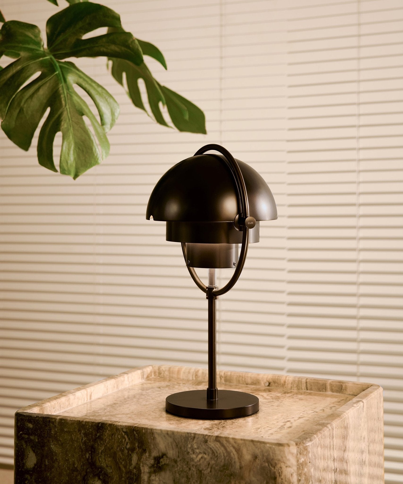 Charles Modern Metal Table Lamp - Blowlighting