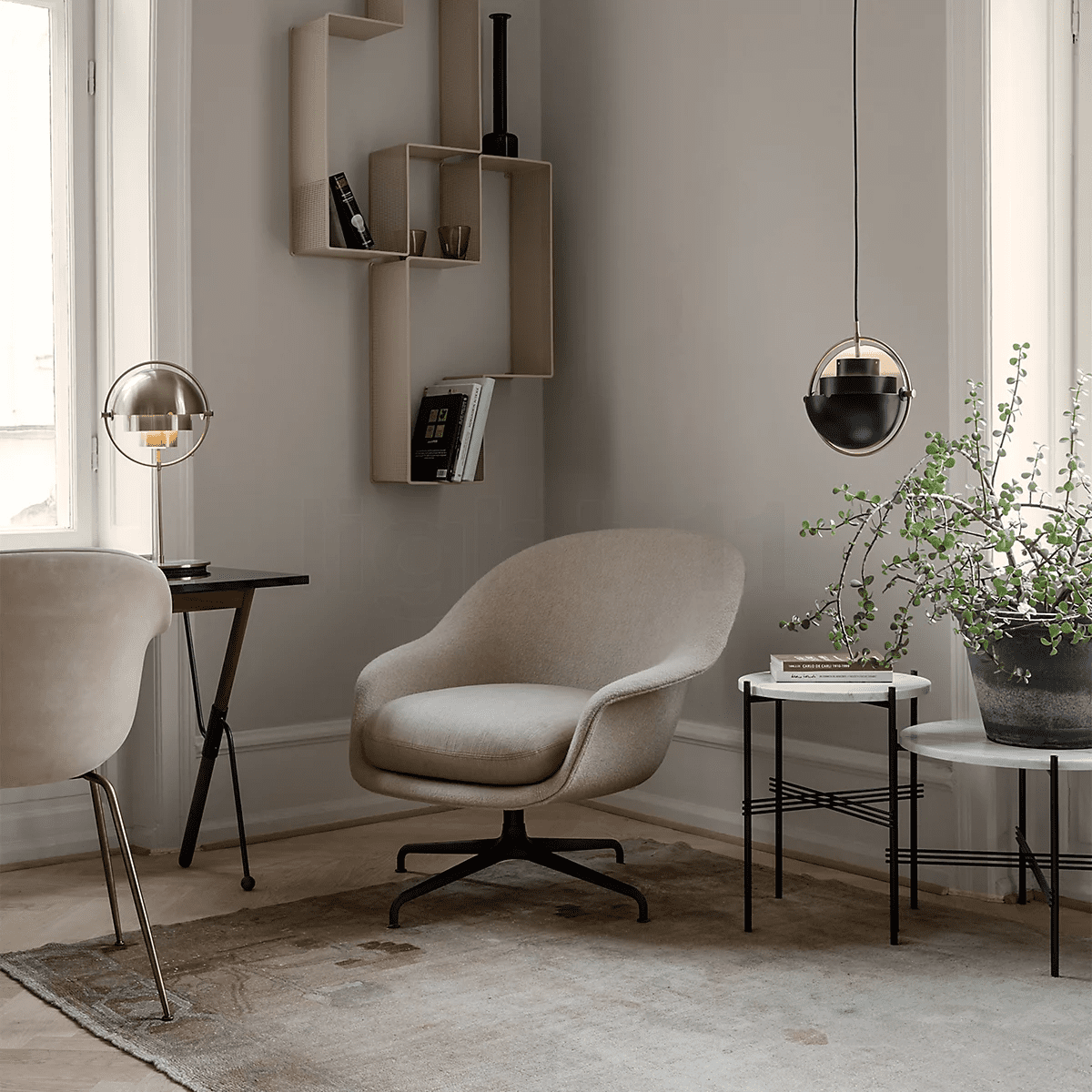 Charles Modern Metal Table Lamp - Blowlighting