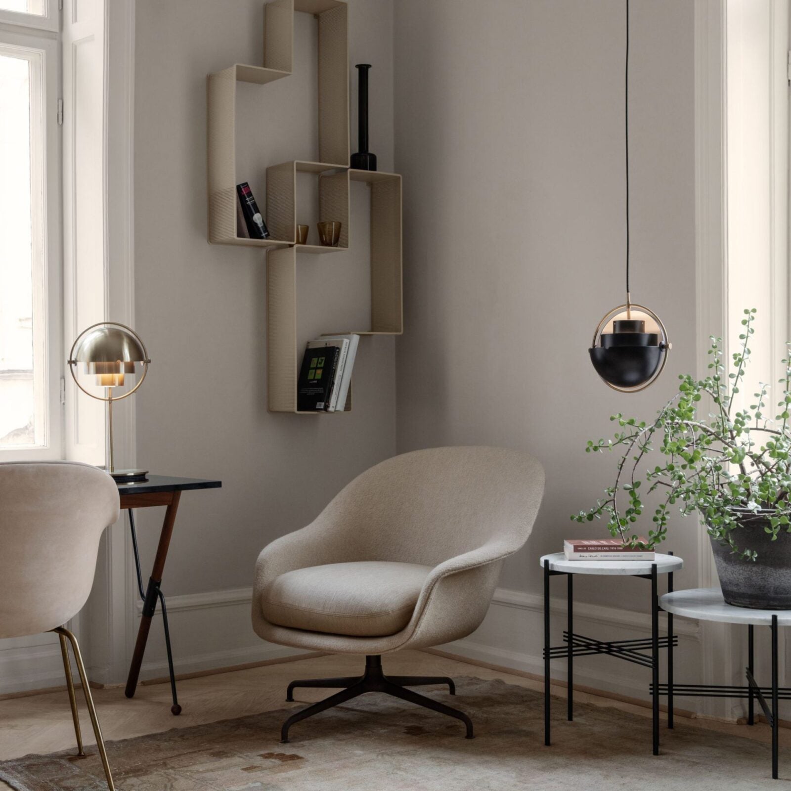Charles Modern Metal Table Lamp - Blowlighting