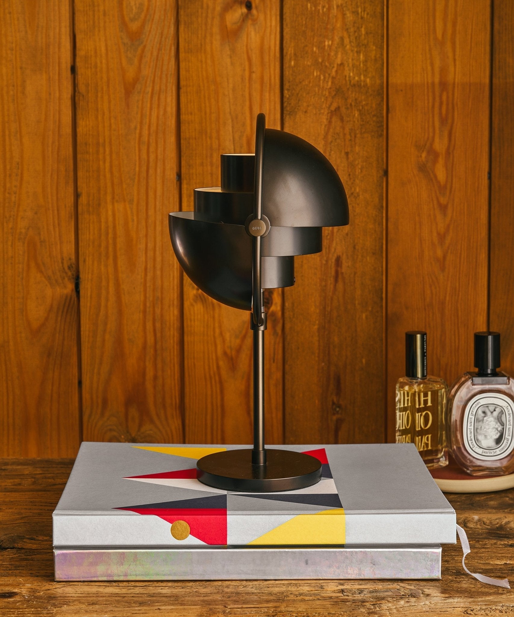 Charles Modern Metal Table Lamp - Blowlighting