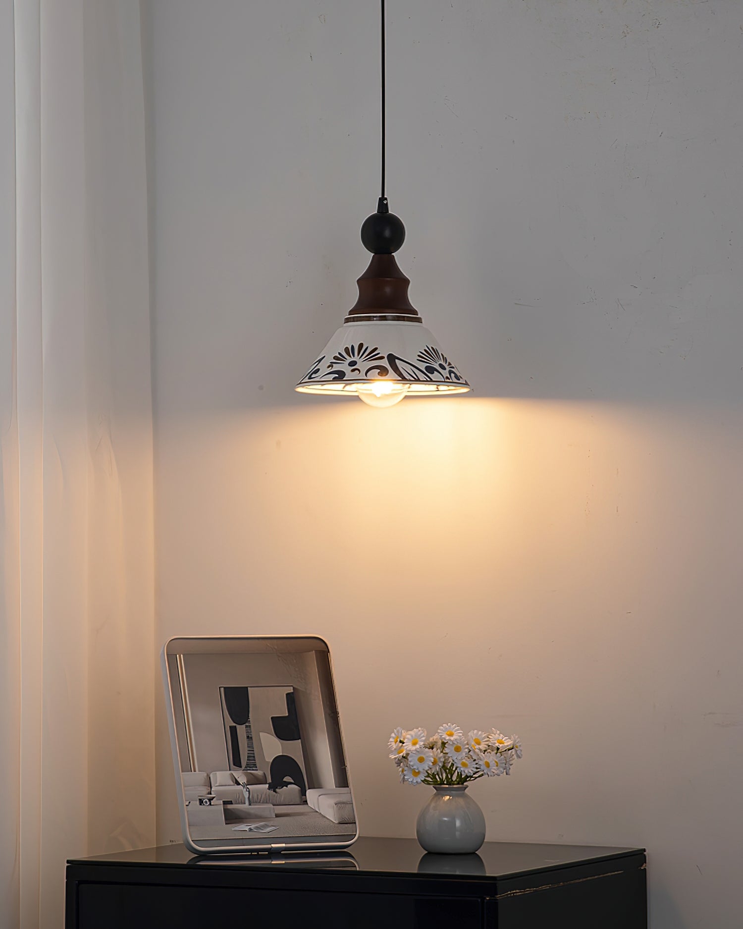 Chyne Elegant Ceramic Pendant Lamp