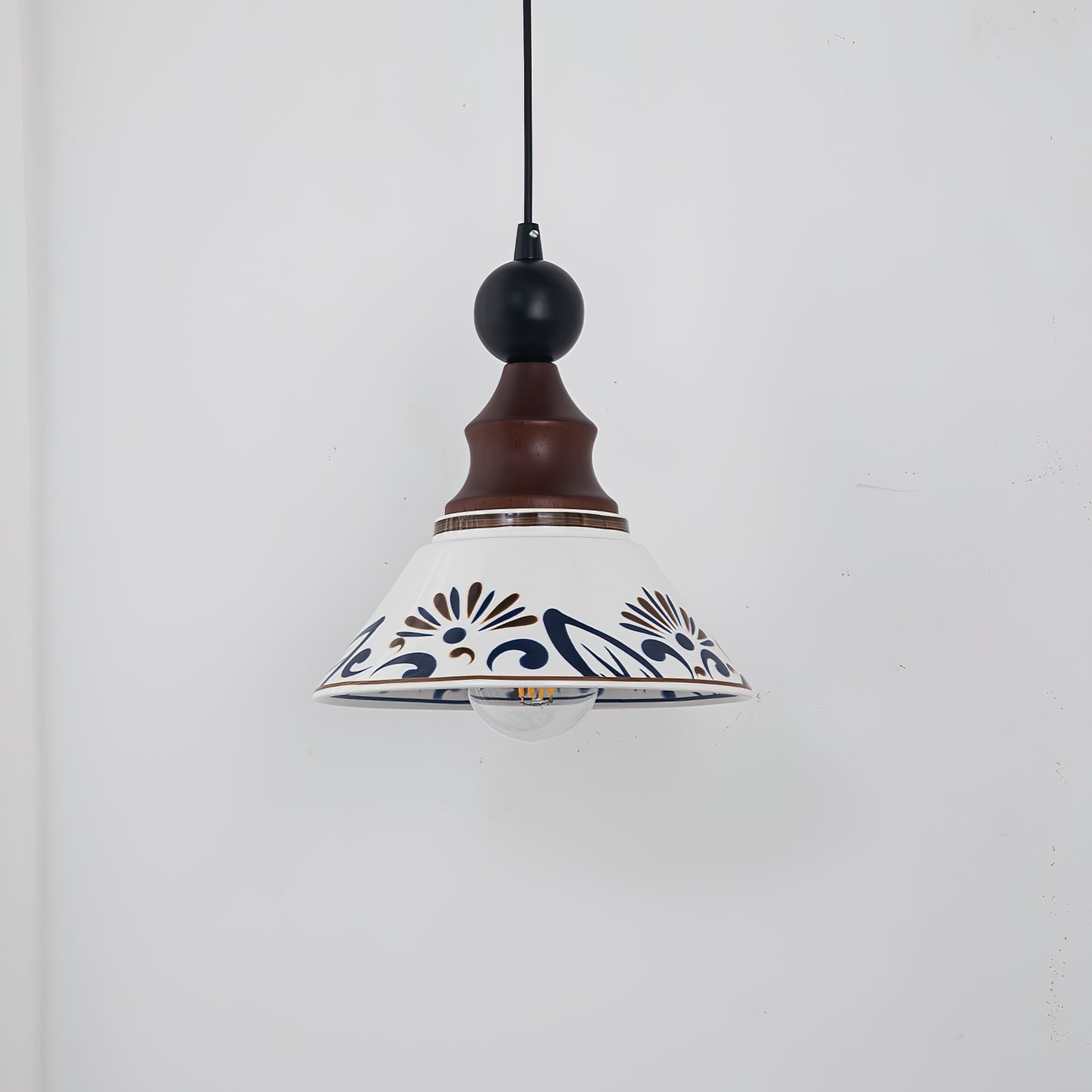 Chyne Elegant Ceramic Pendant Lamp