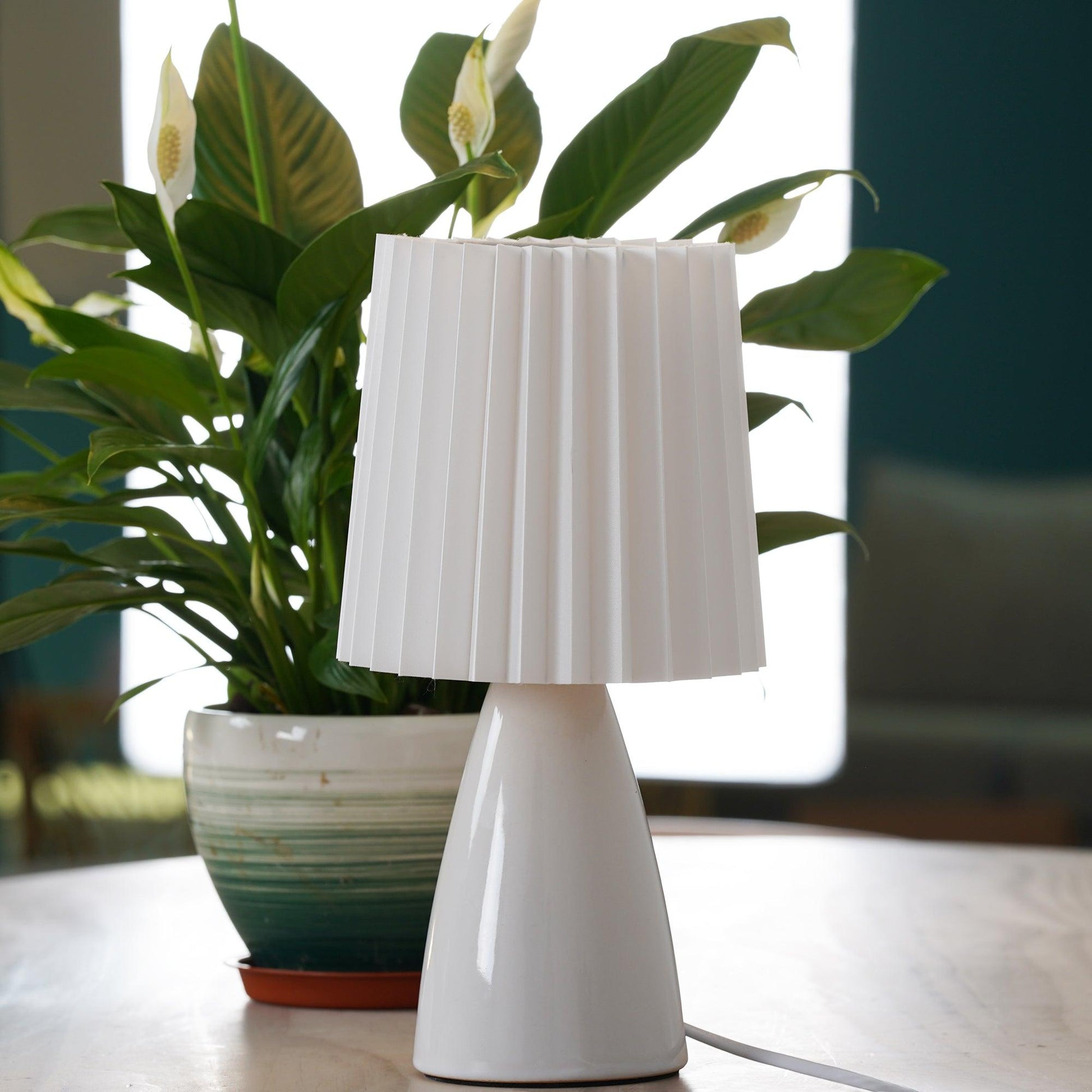 Delilah Table Lamp - Blowlighting