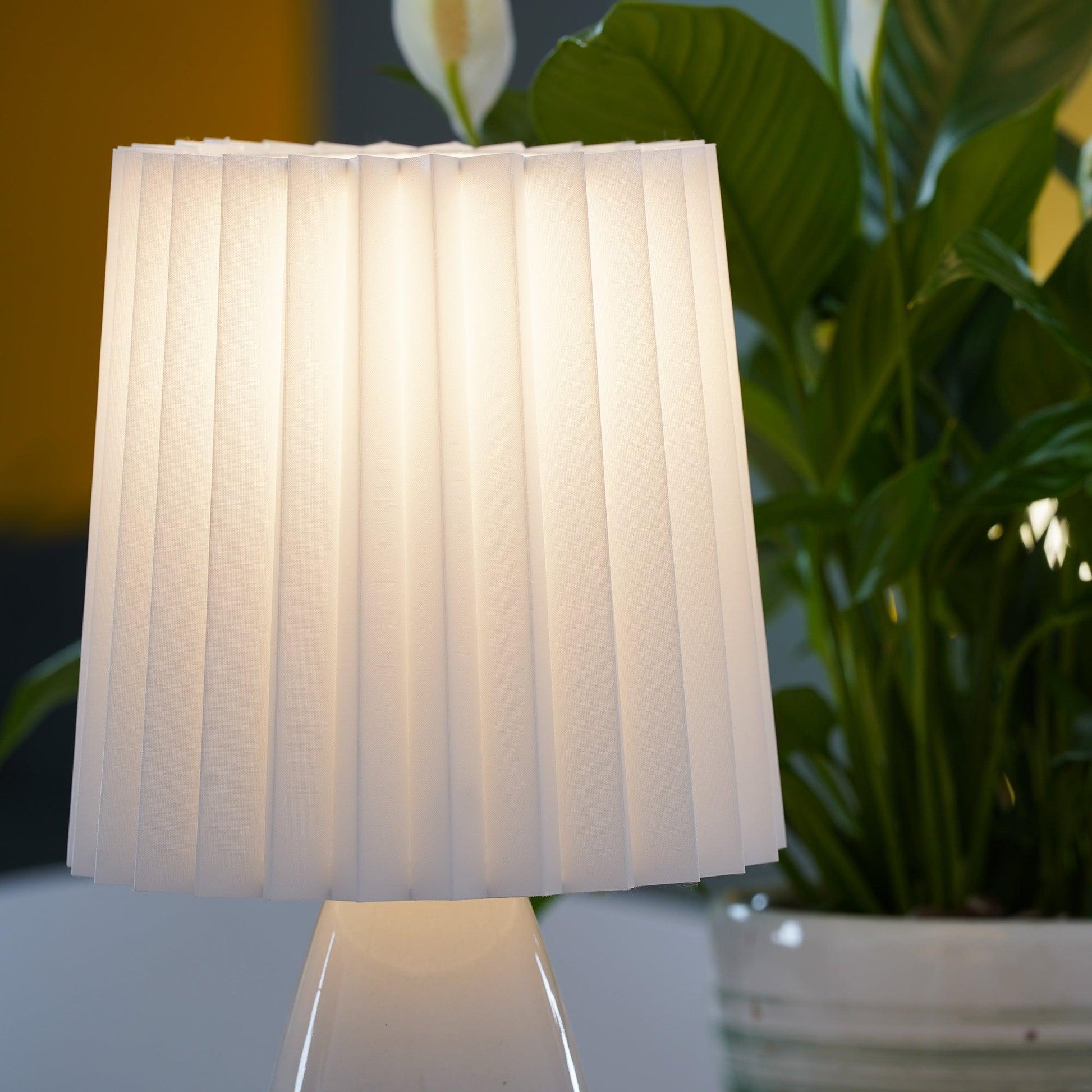 Delilah Table Lamp - Blowlighting