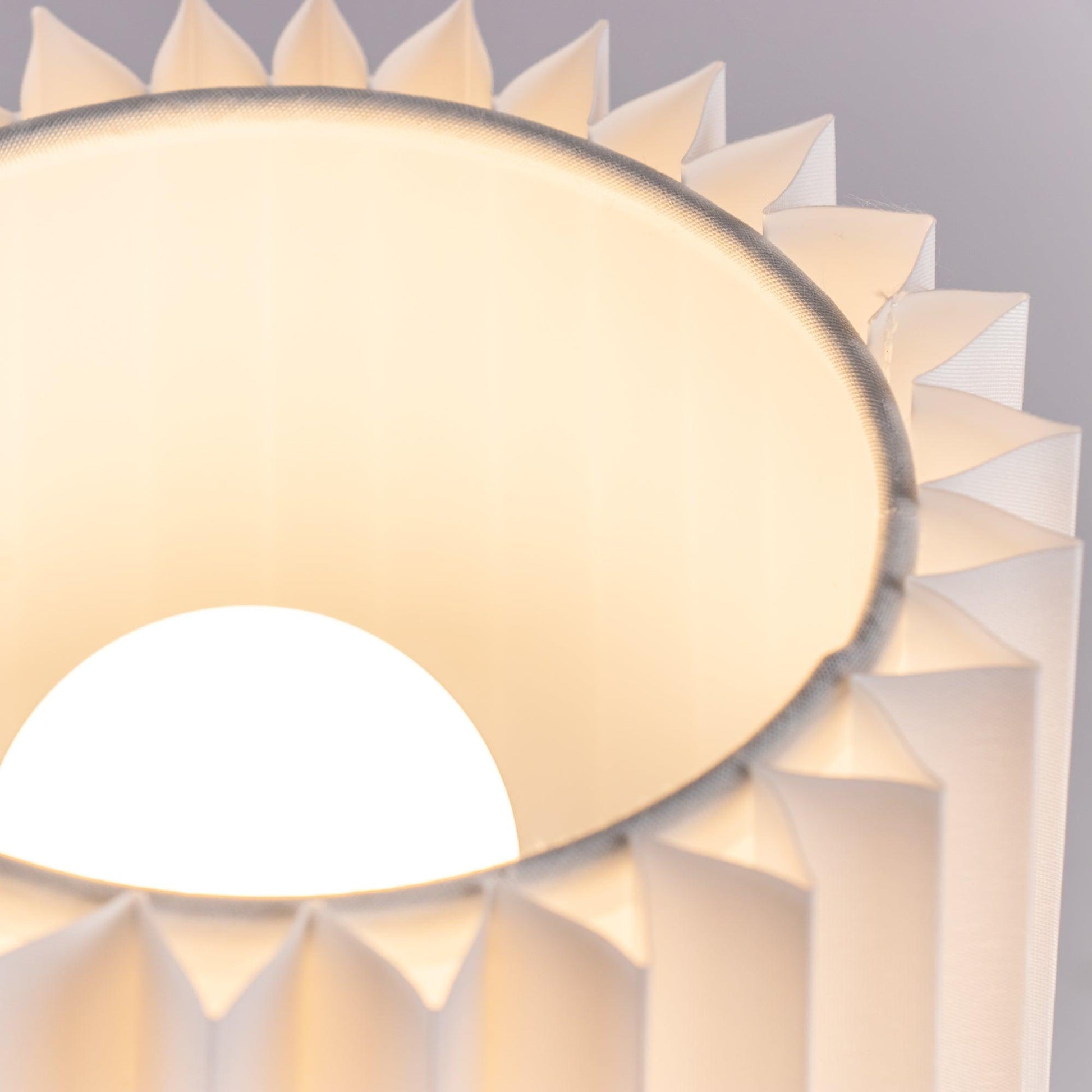 Delilah Table Lamp - Blowlighting