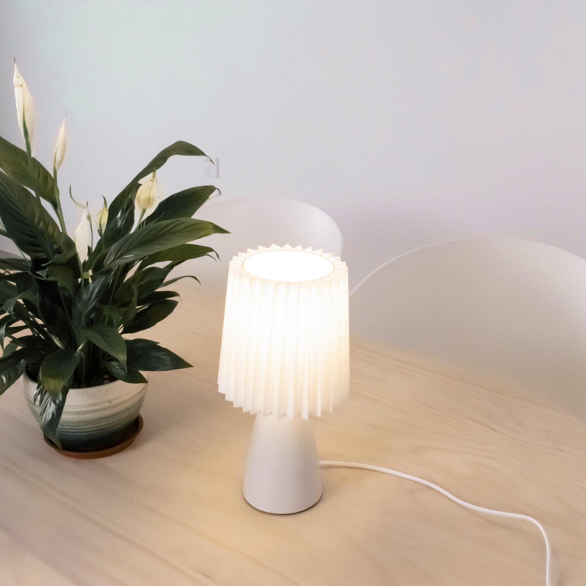 Delilah Table Lamp - Blowlighting