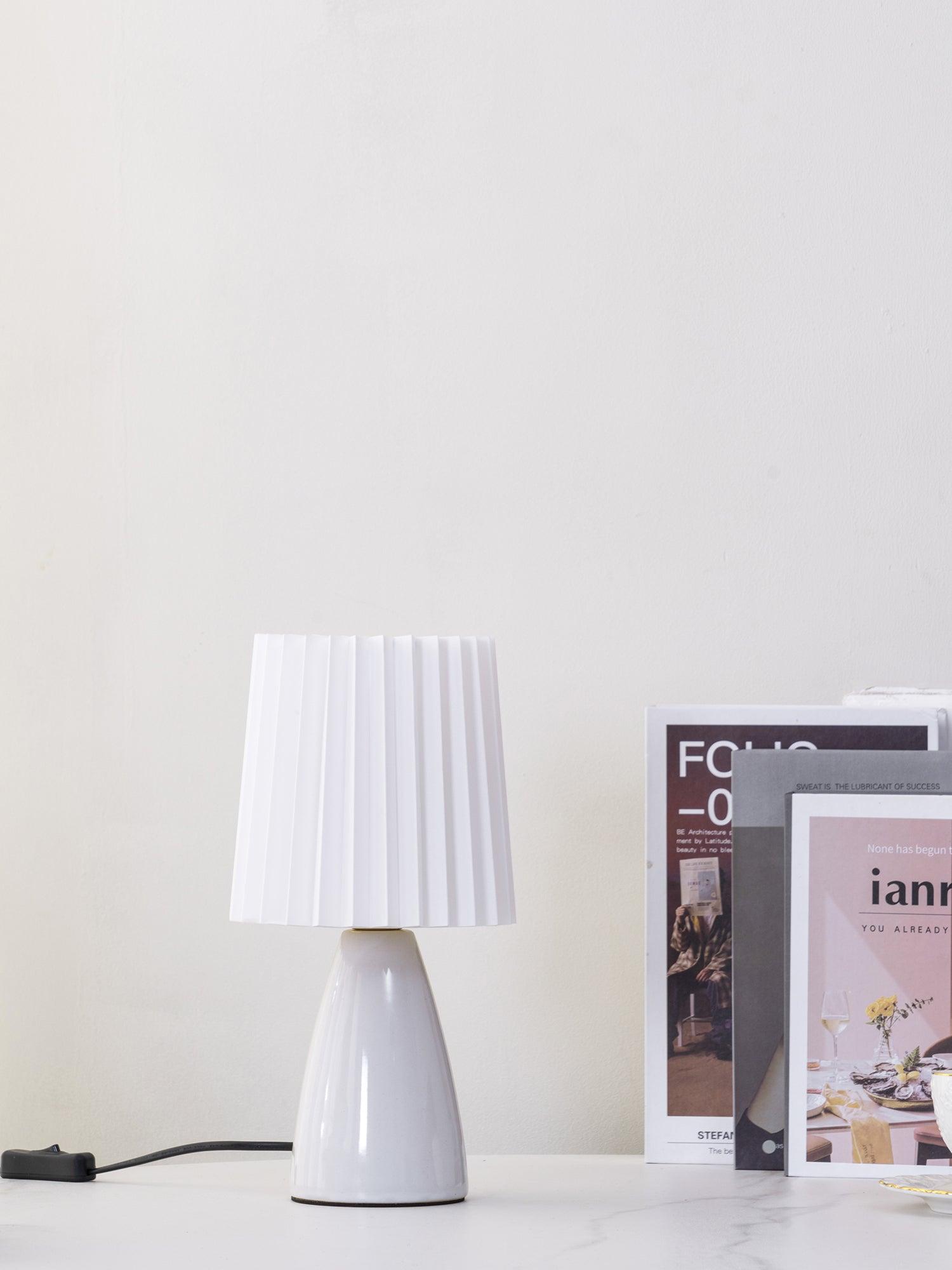 Delilah Table Lamp - Blowlighting