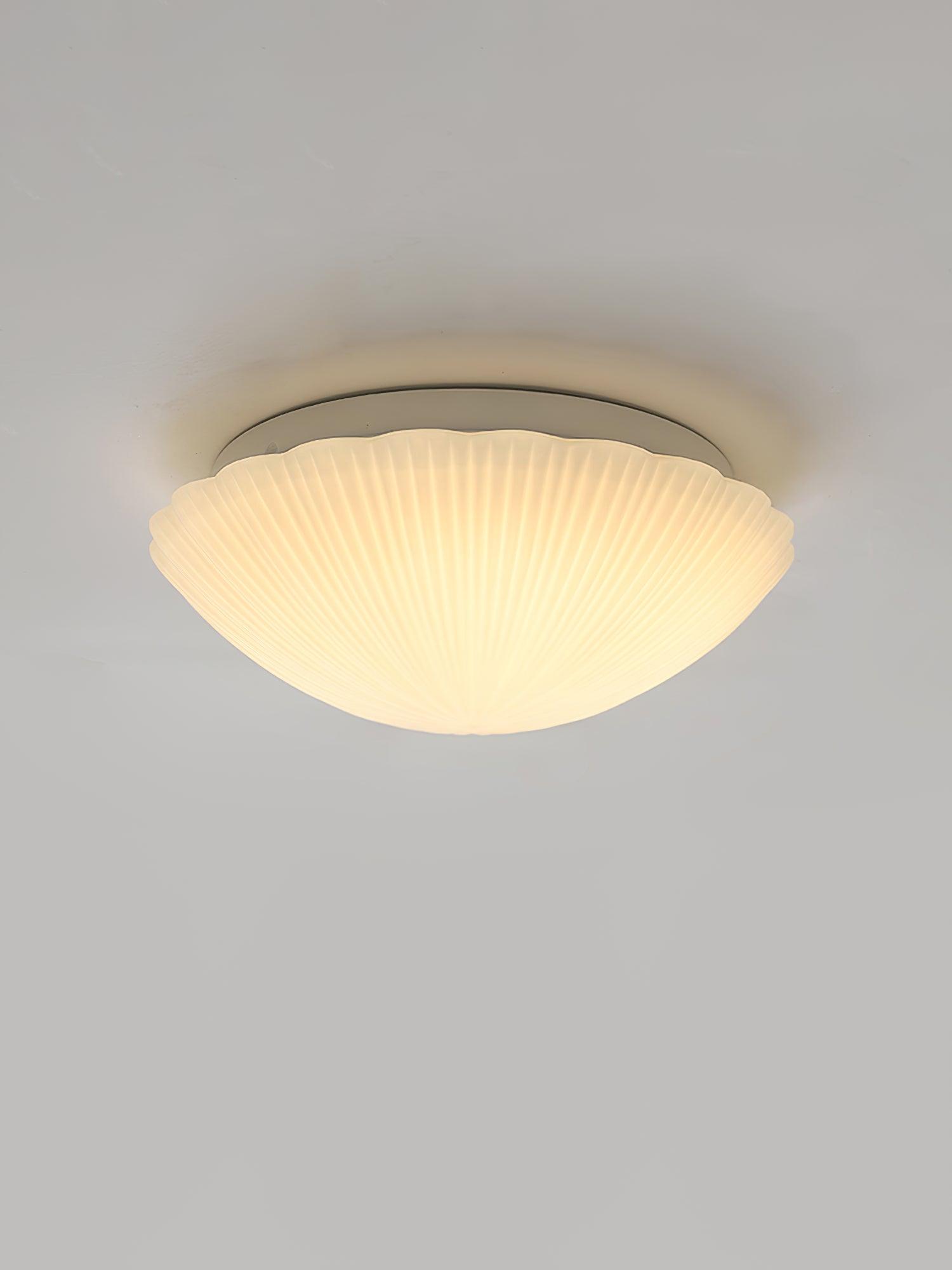 Devan Seashell Ceiling Lamp - Blowlighting