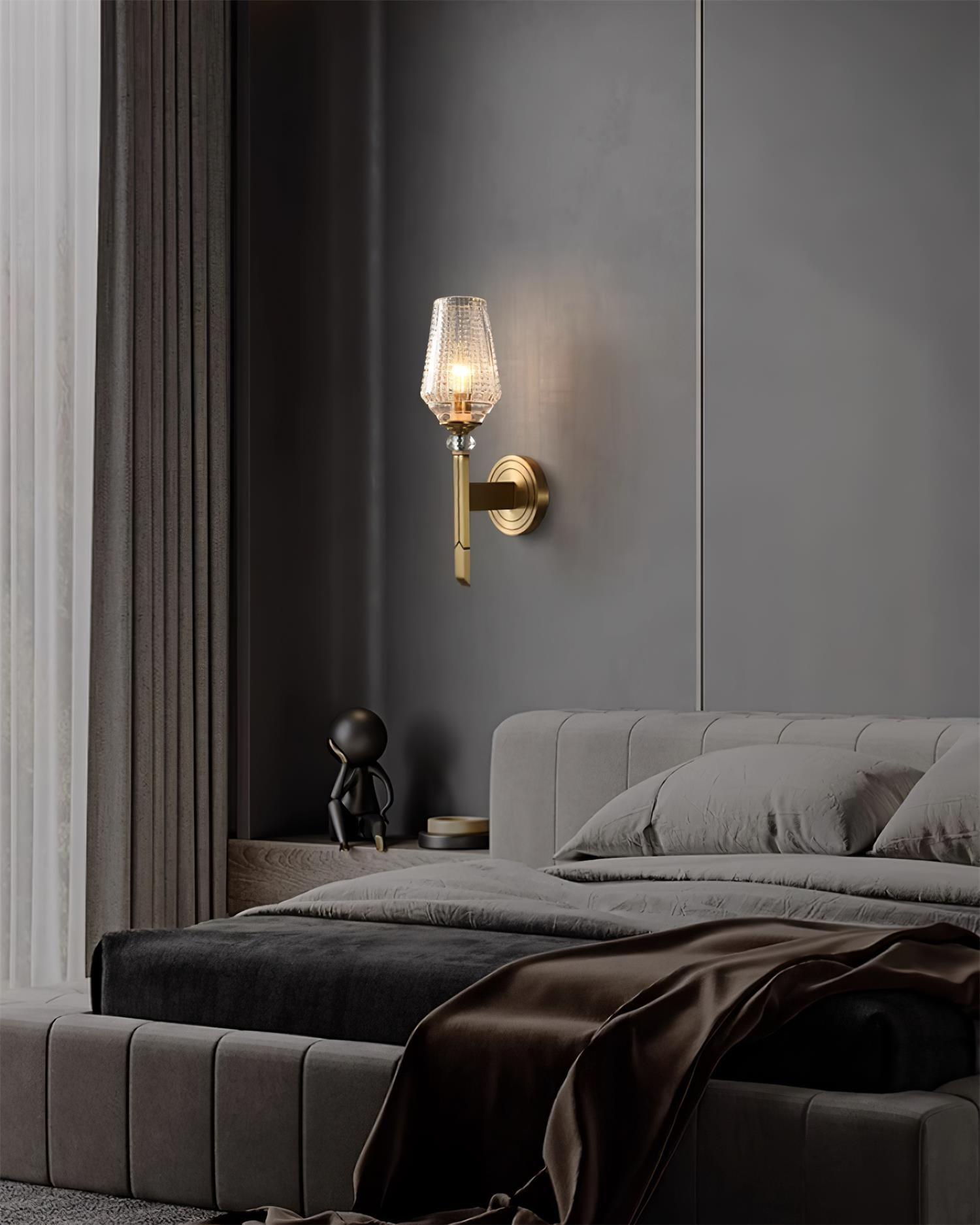 Devora Brass Wall Lamp - Blowlighting