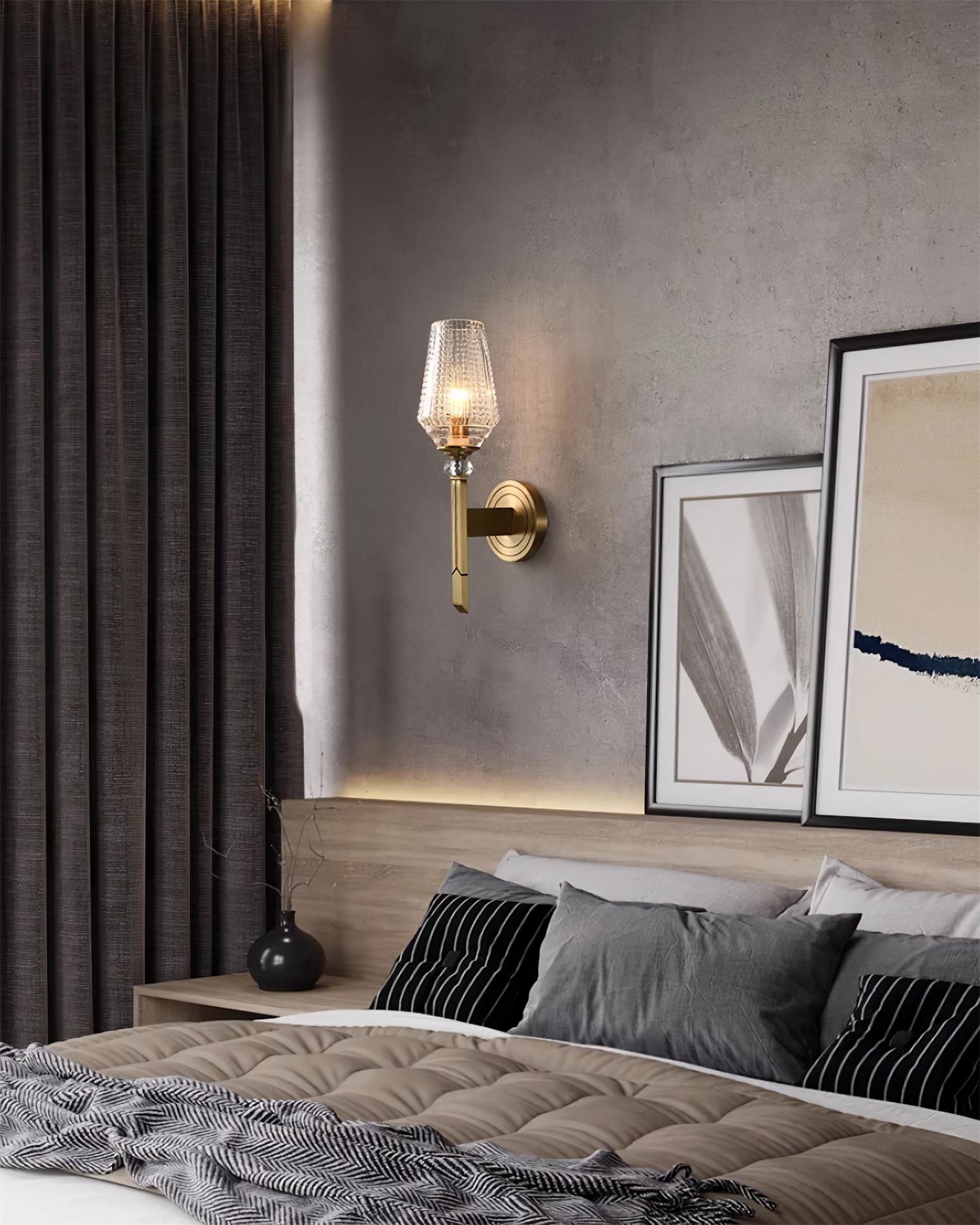 Devora Brass Wall Lamp - Blowlighting