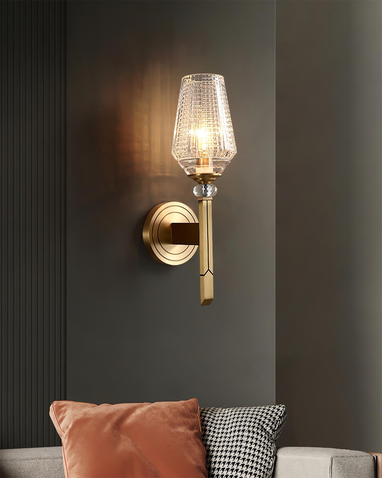 Devora Brass Wall Lamp - Blowlighting