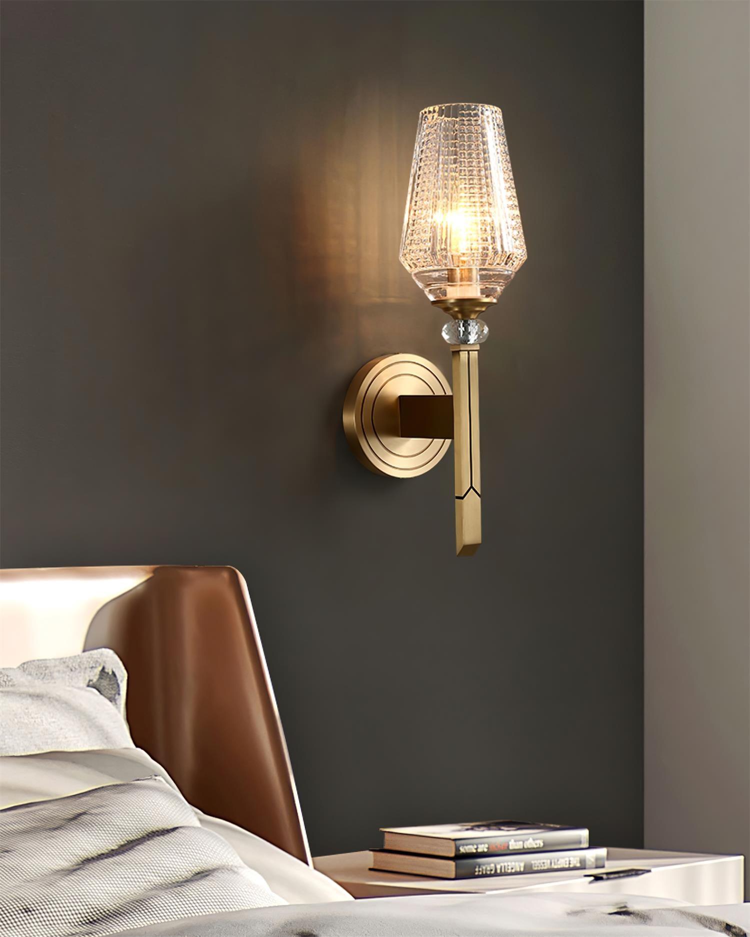 Devora Brass Wall Lamp - Blowlighting
