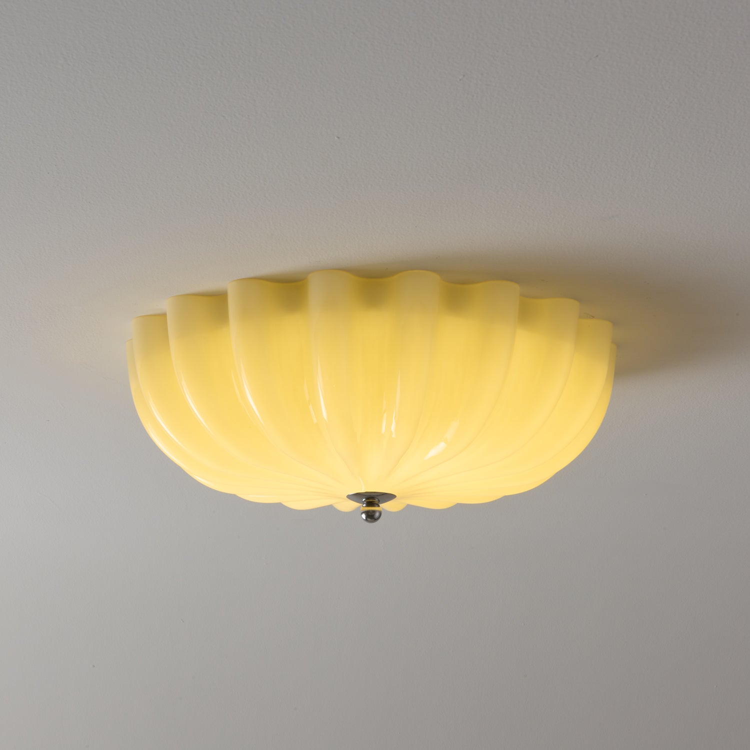 Dewdrop Shell Ceiling Light - Blowlighting