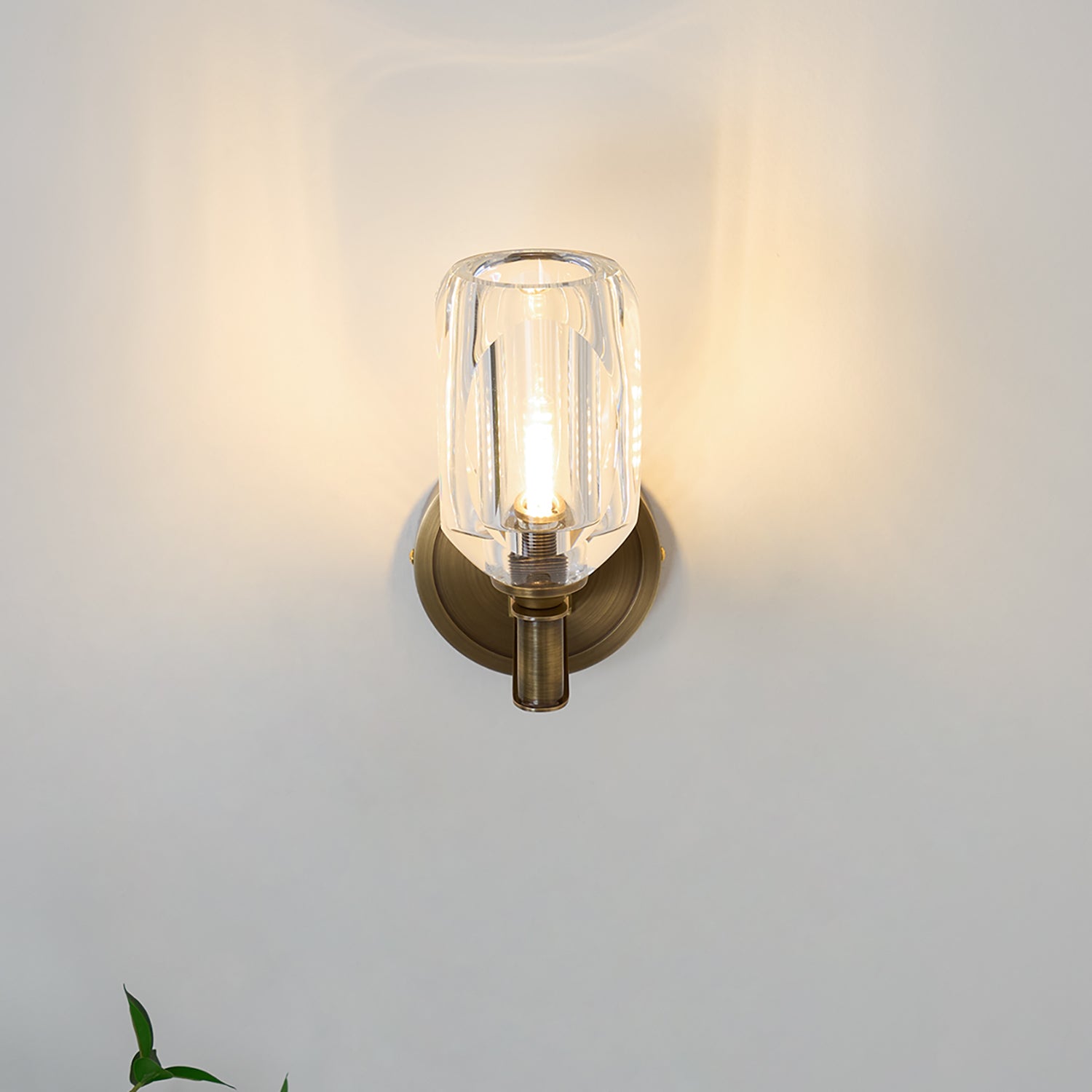 Diamond Crystal Sconce - Blowlighting