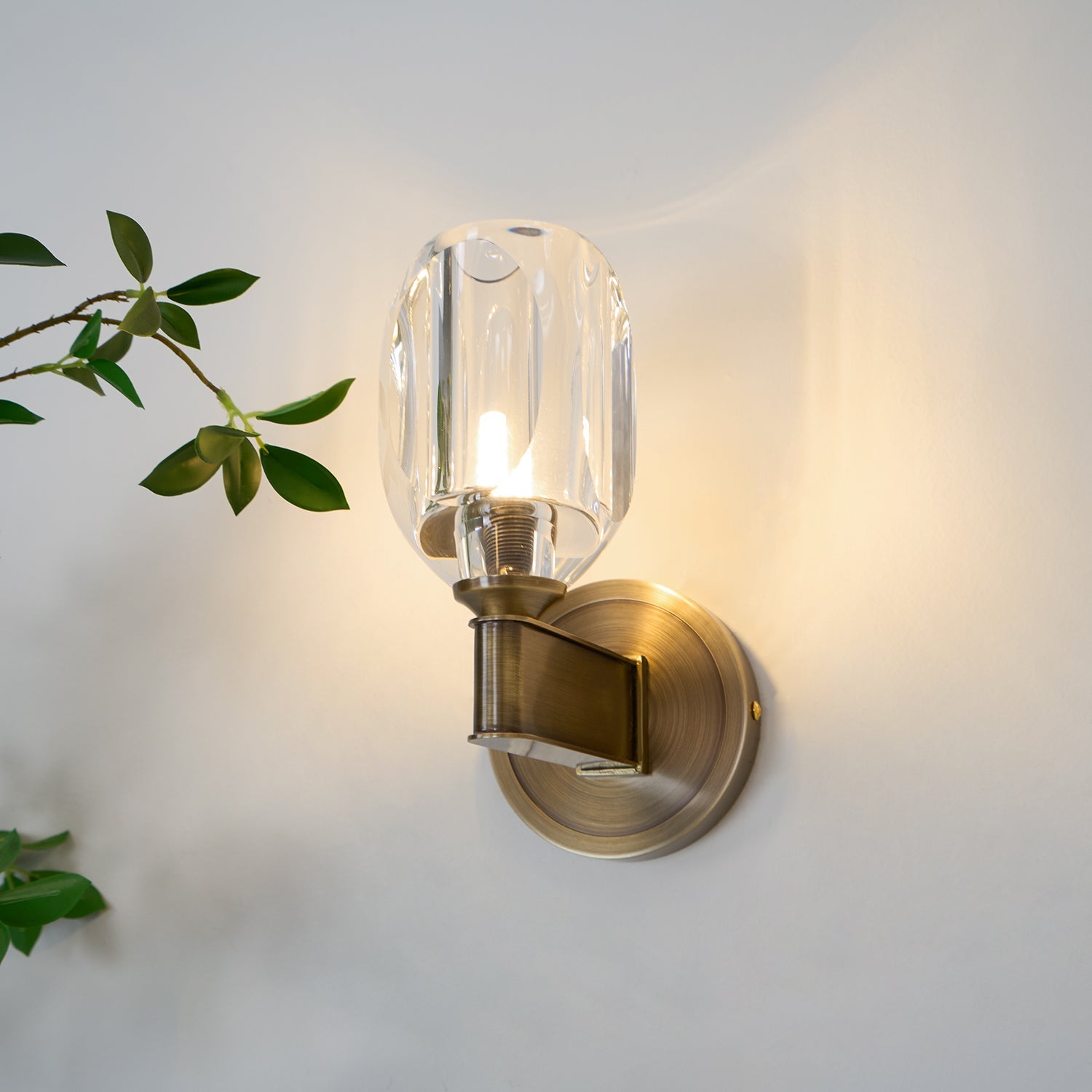 Diamond Crystal Sconce - Blowlighting