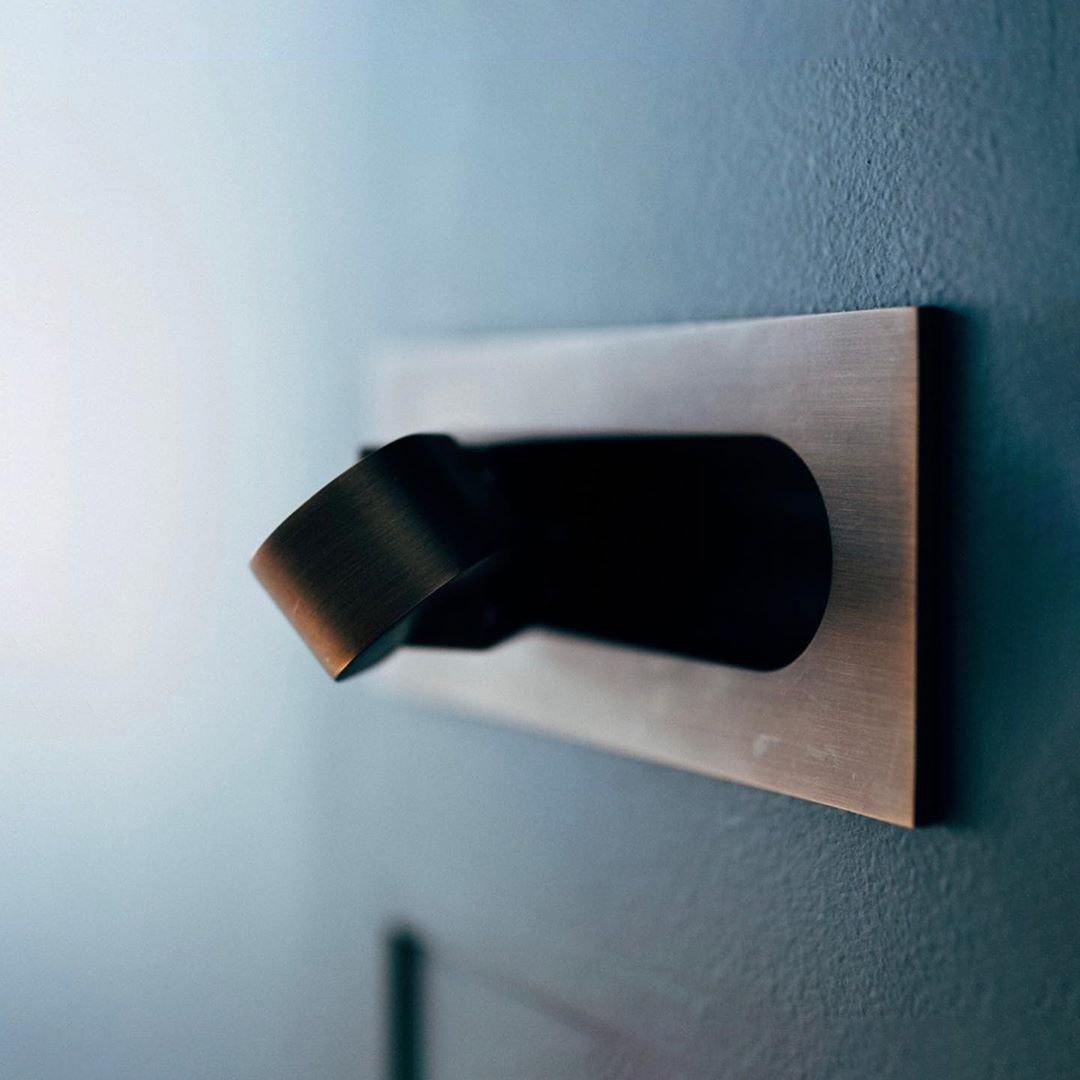 Modern LED Bedside Reading Light - Blowlighting