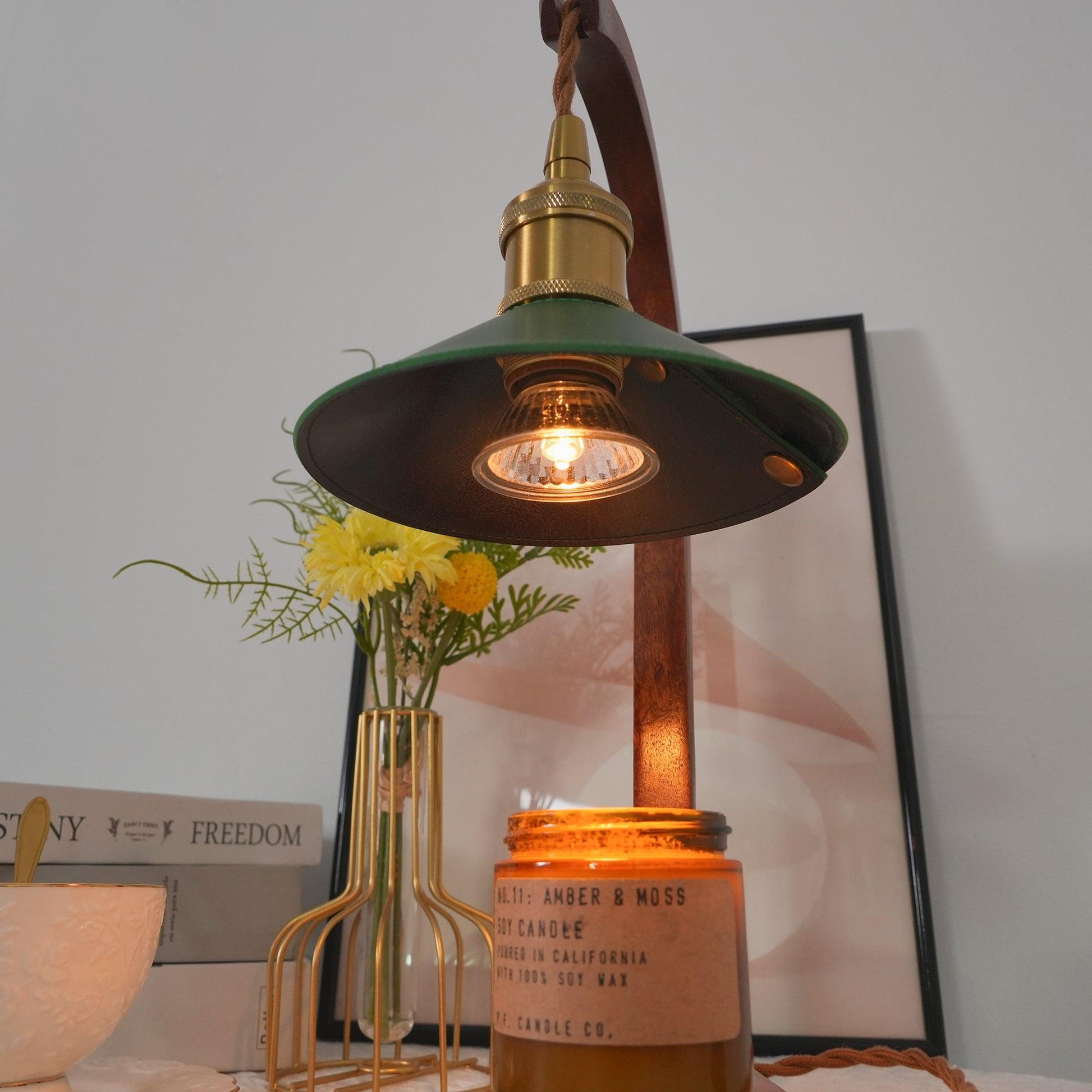 Diosa Table Lamp - Blowlighting