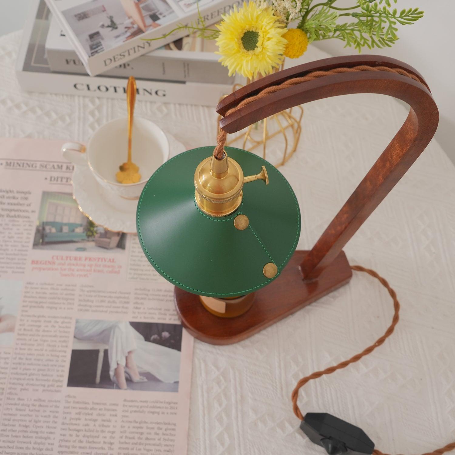 Diosa Table Lamp - Blowlighting