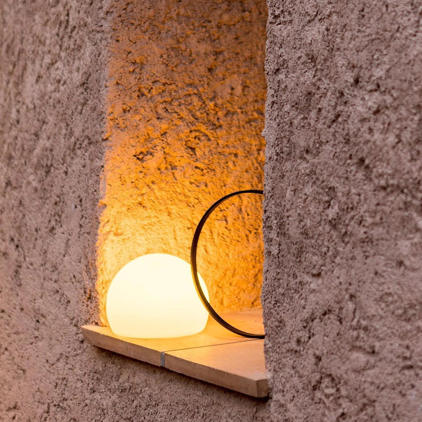 Dome Portable Table Lamp - Blowlighting