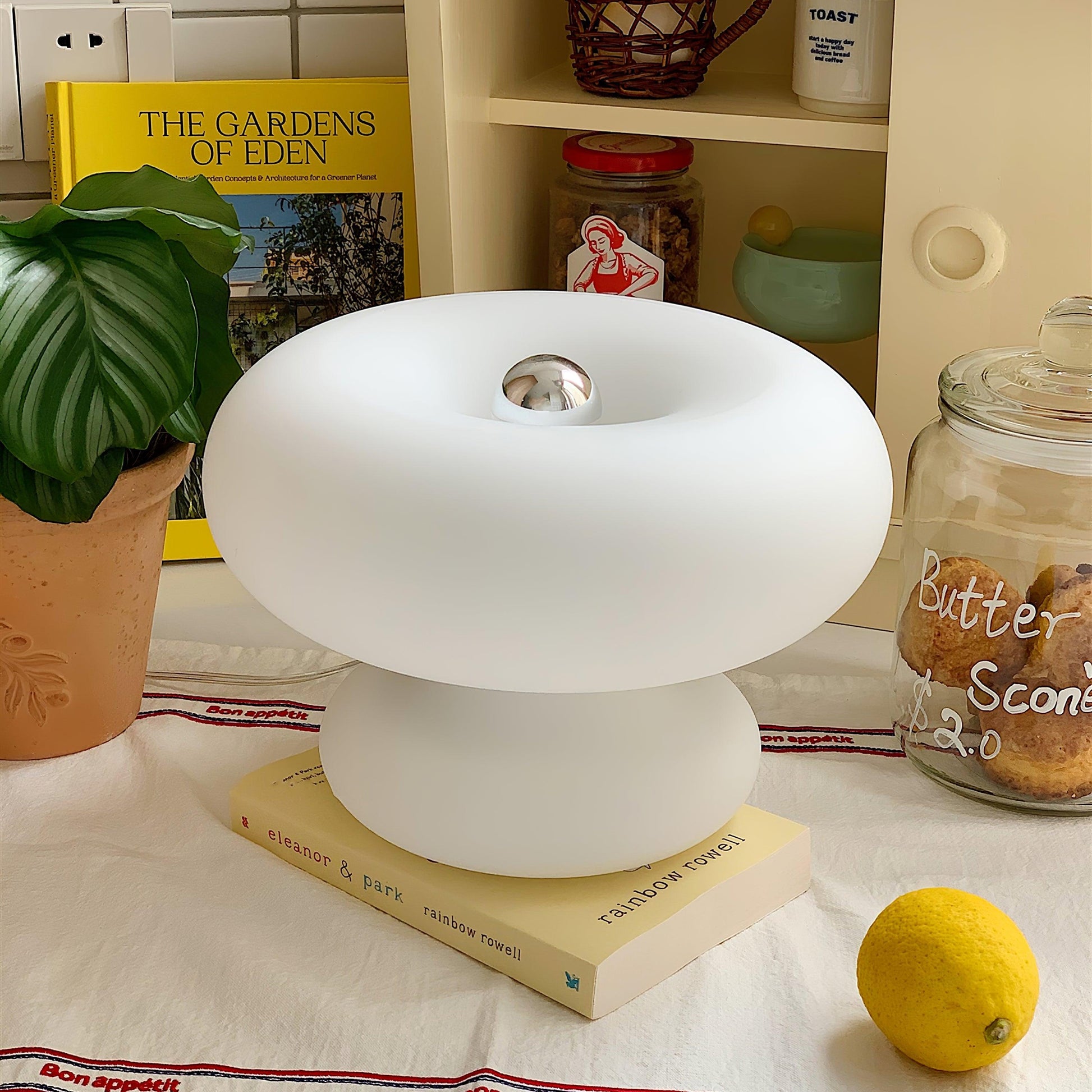Donut Table Lamp - Blowlighting