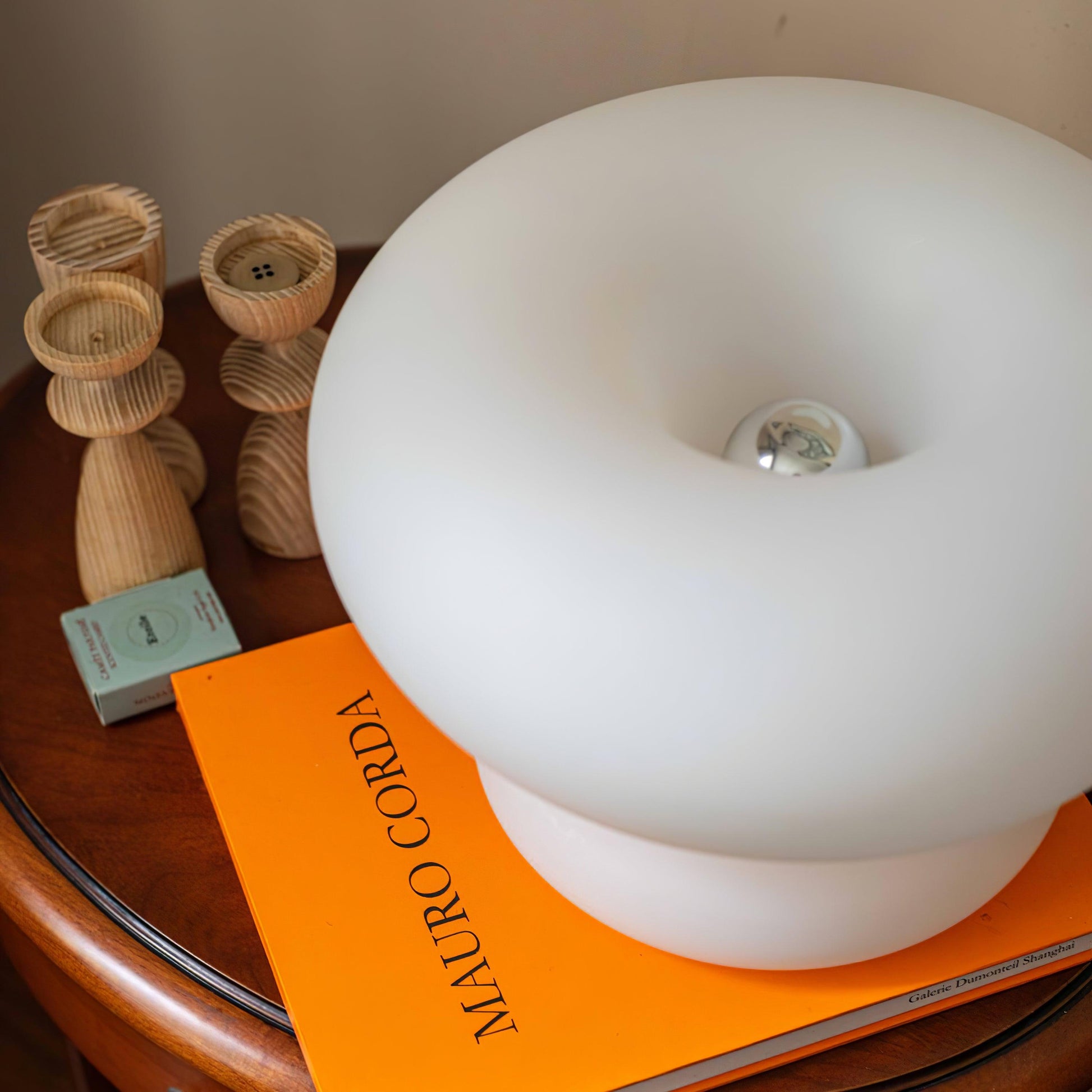 Donut Table Lamp - Blowlighting