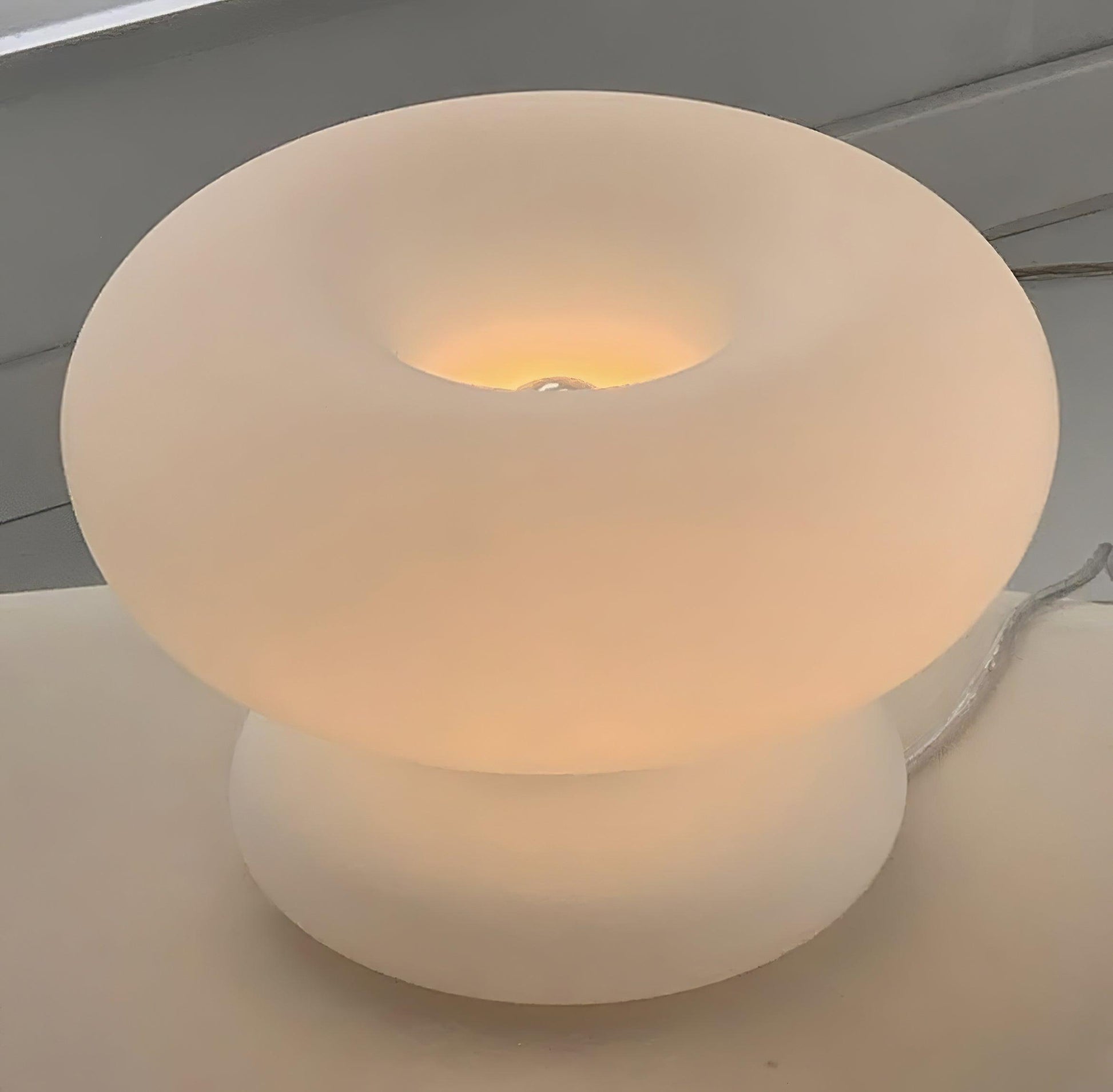 Donut Table Lamp - Blowlighting