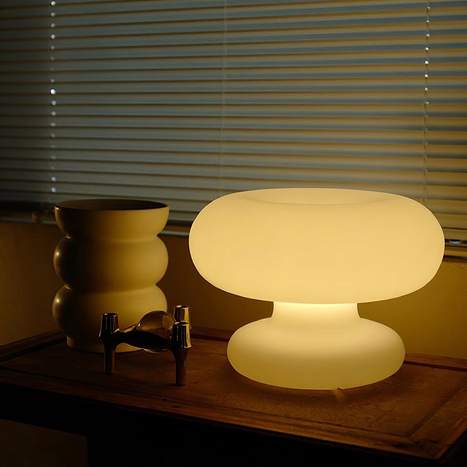 Donut Table Lamp - Blowlighting
