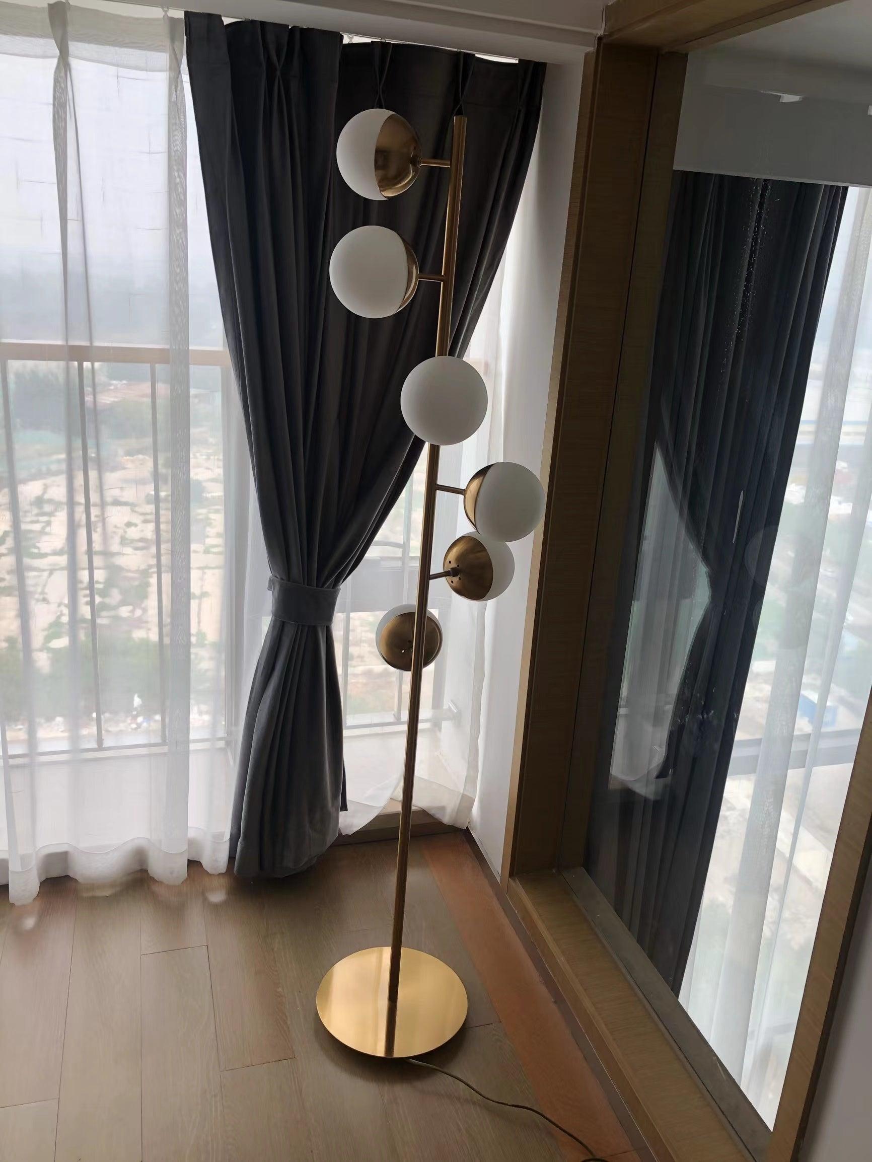 Doppler LED Tree Lamp - Blowlighting