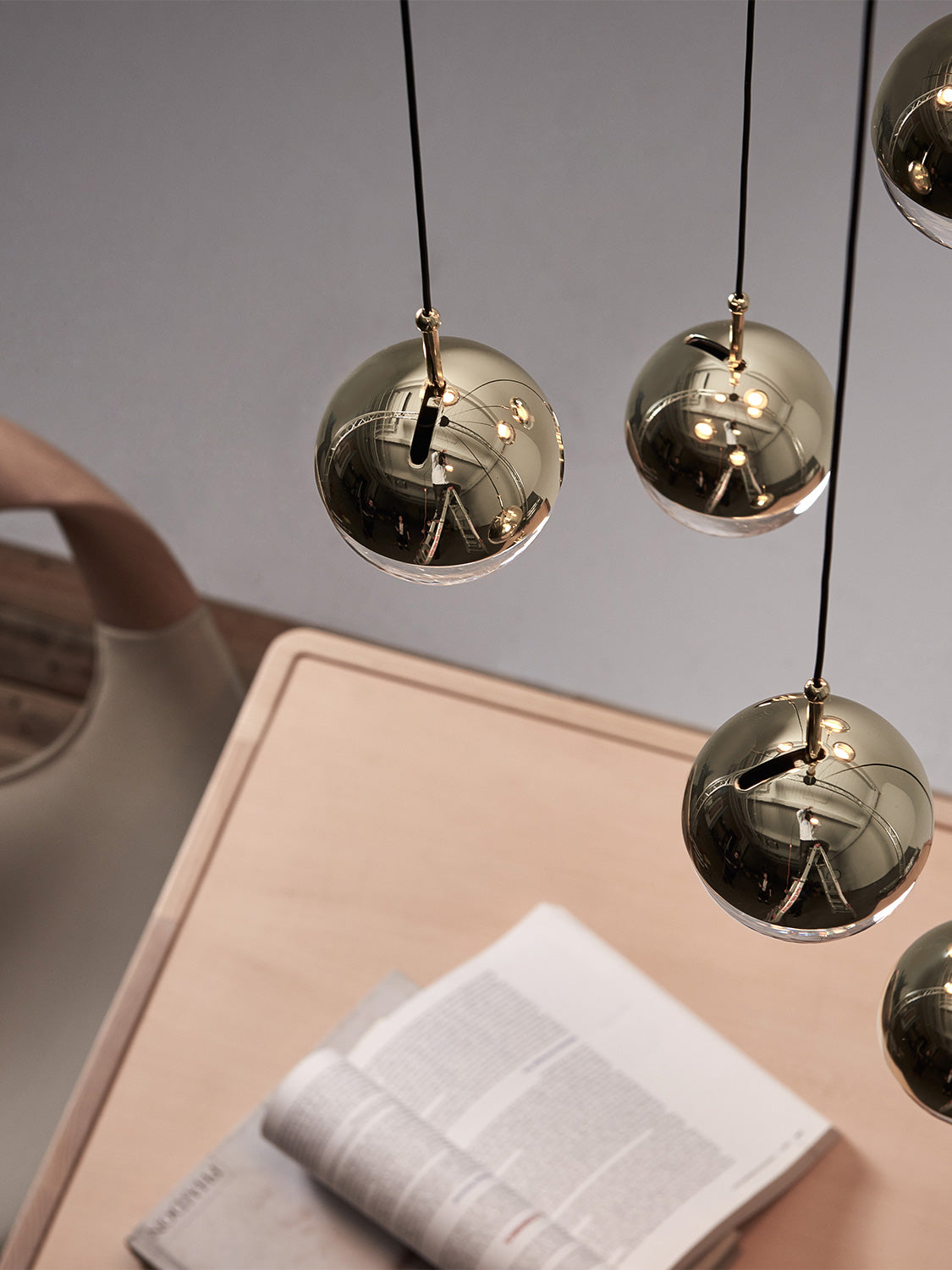 Restaurant Art LED Pendant Light - Blowlighting