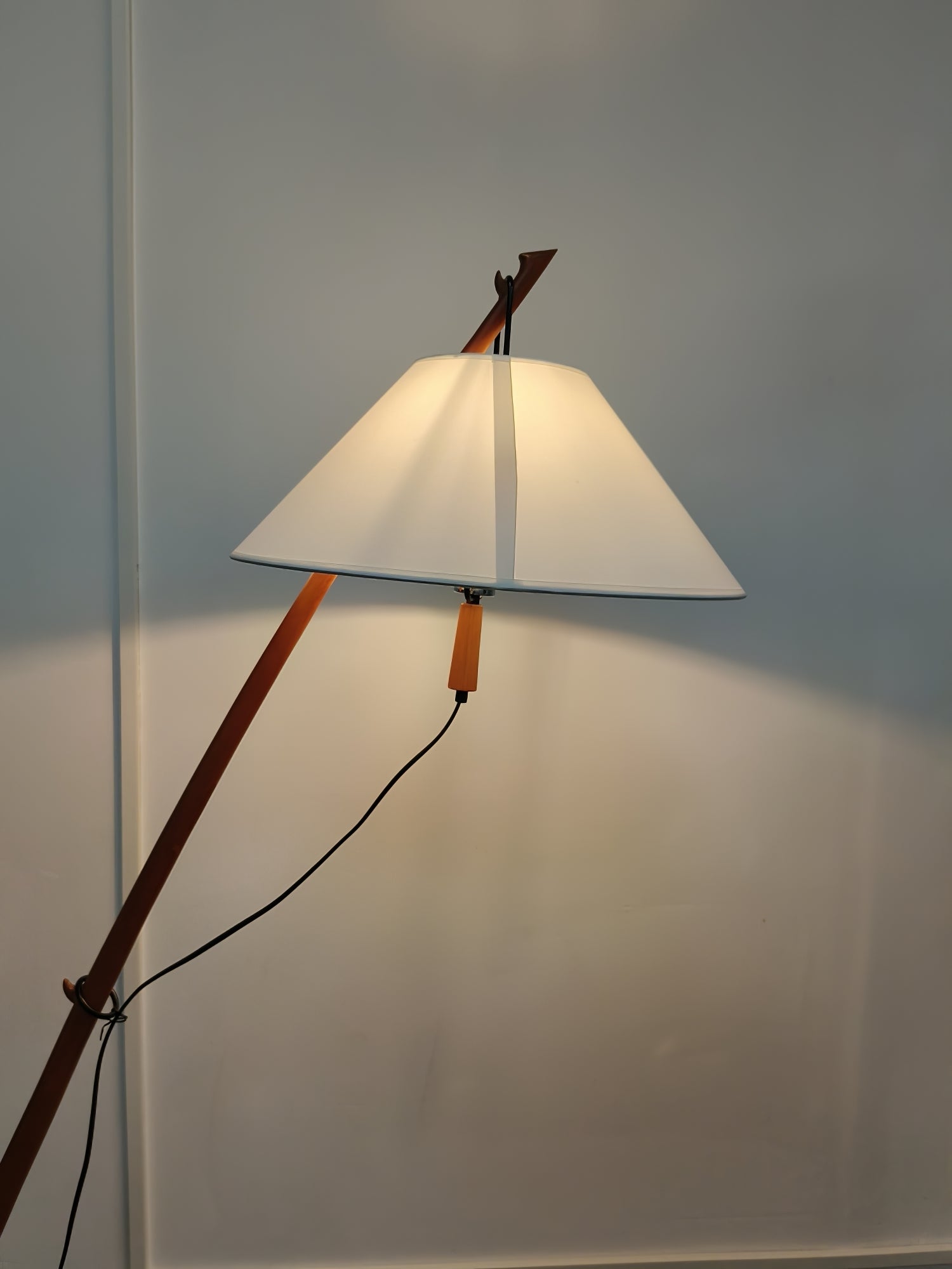 Aeliora Arc Floor Lamp - Blowlighting