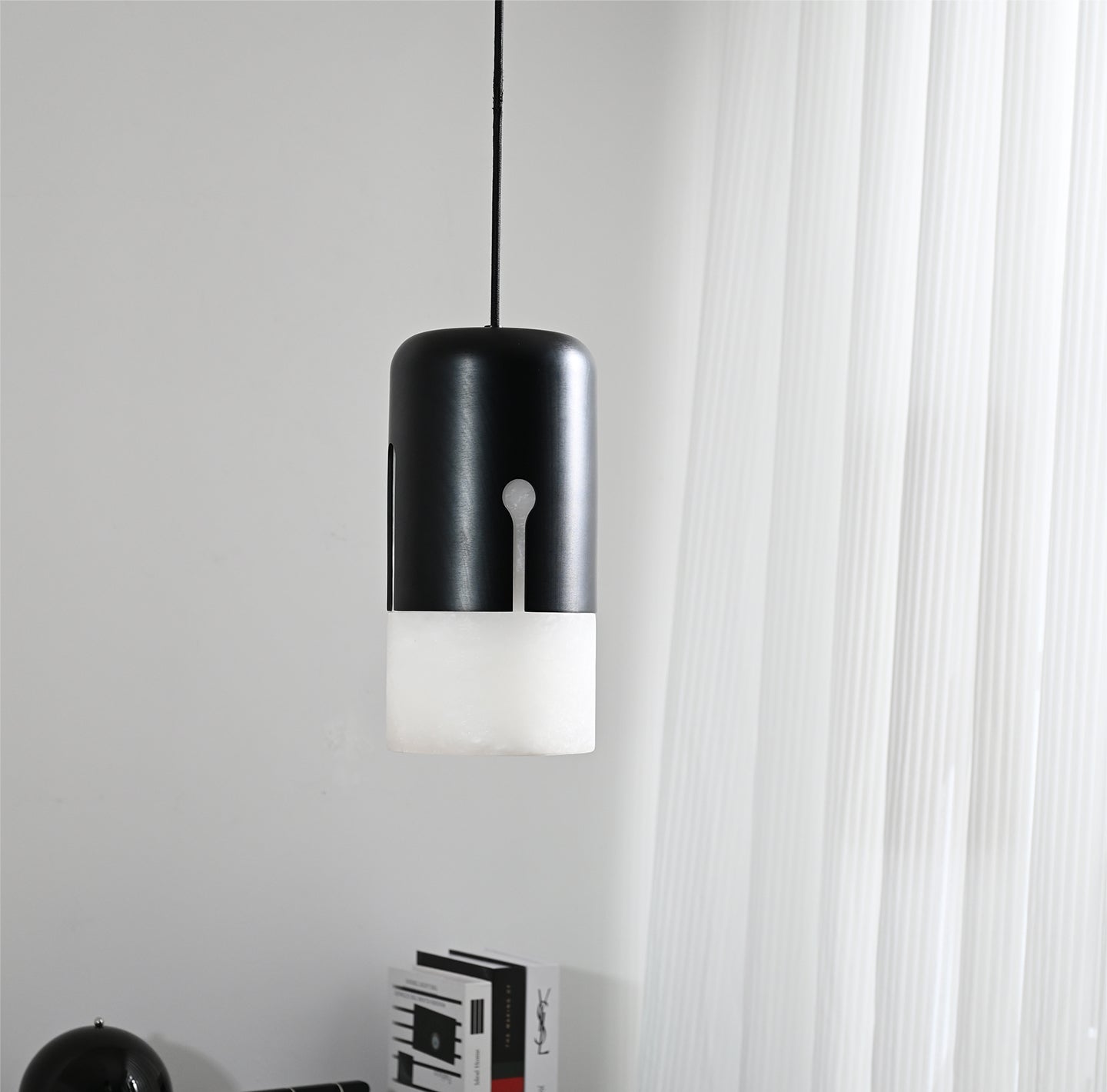 Duotone Capsule Pendant Lamp - Vakkerlight