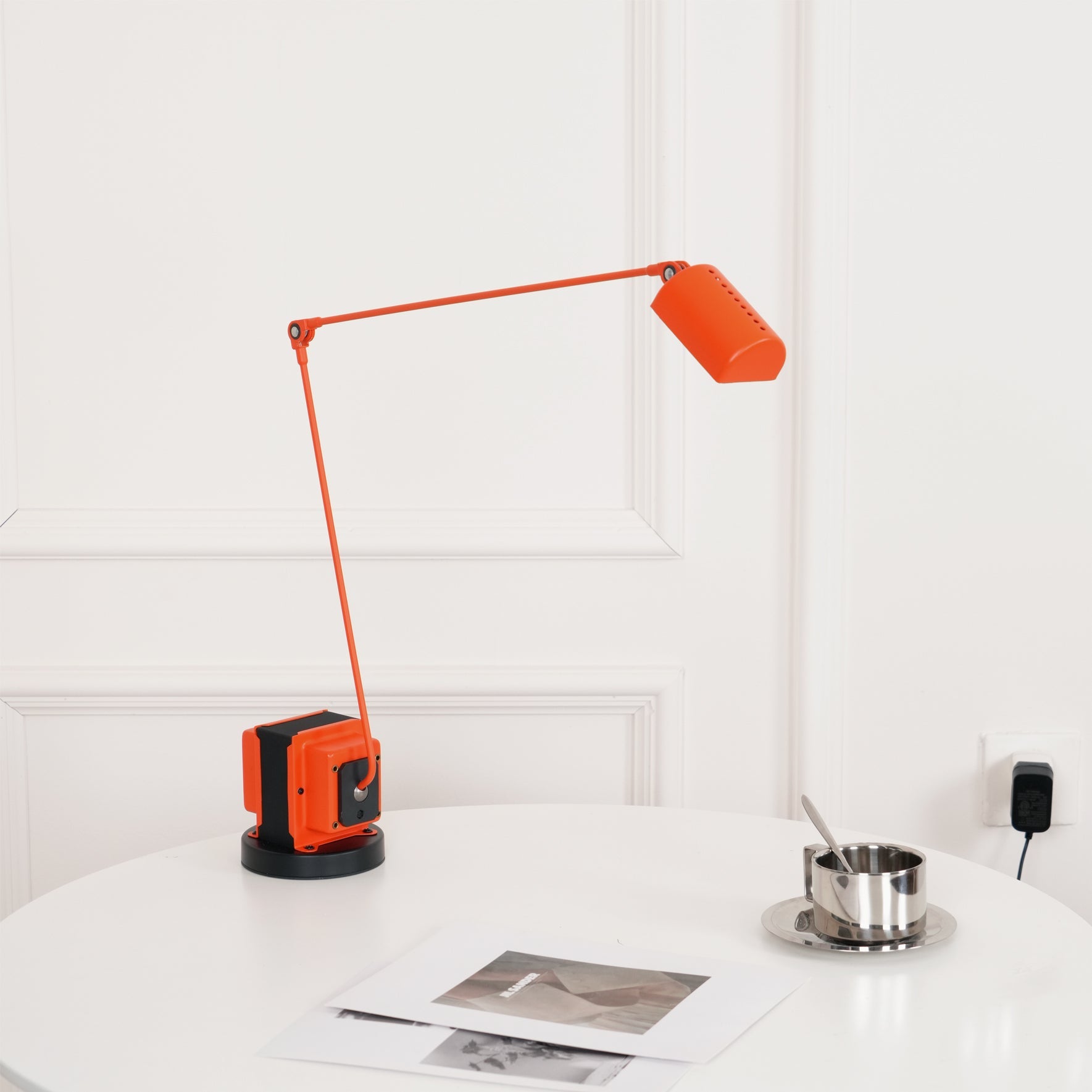 Dynamo Table Lamp - Blowlighting