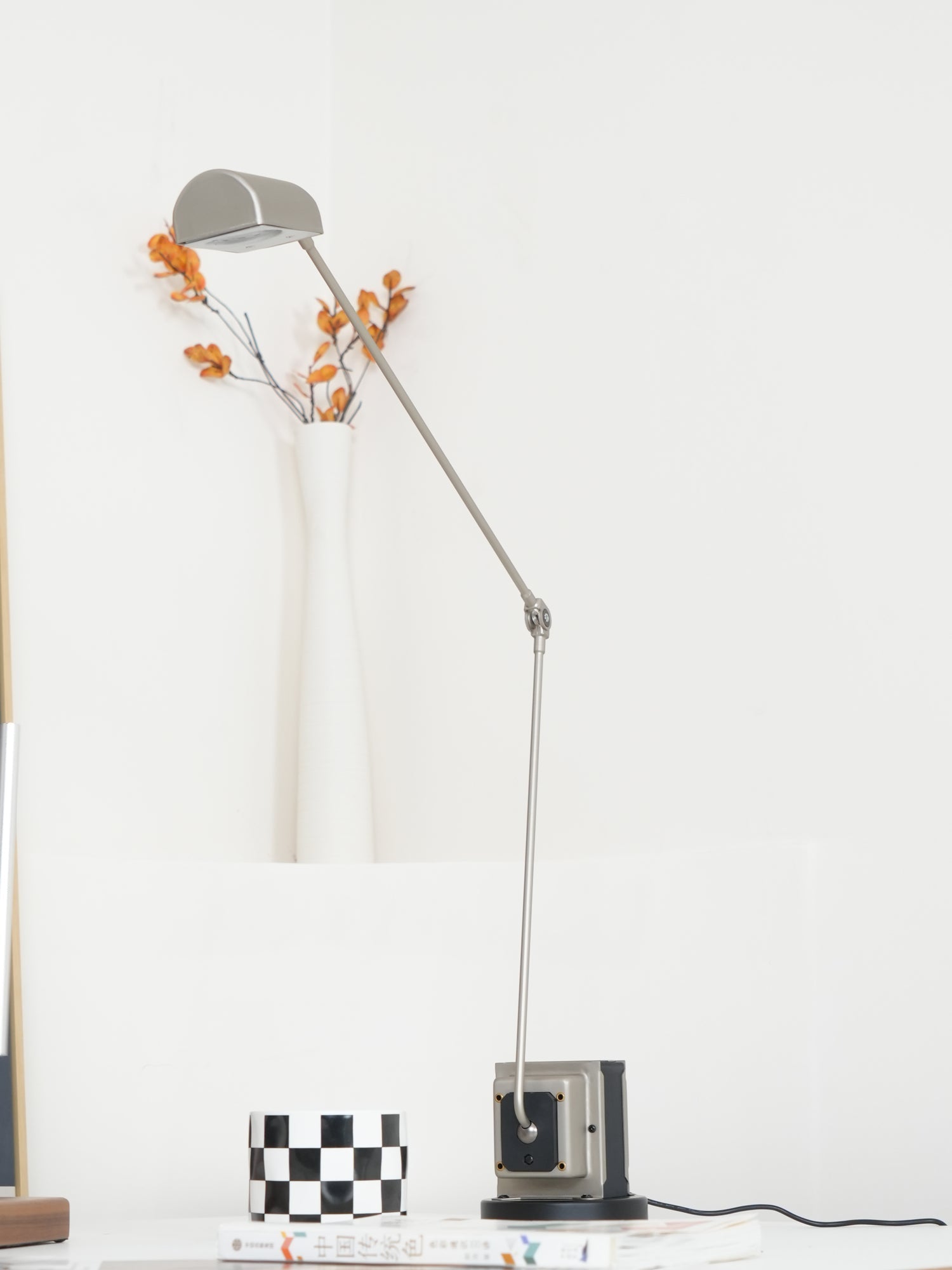 Dynamo Table Lamp - Blowlighting